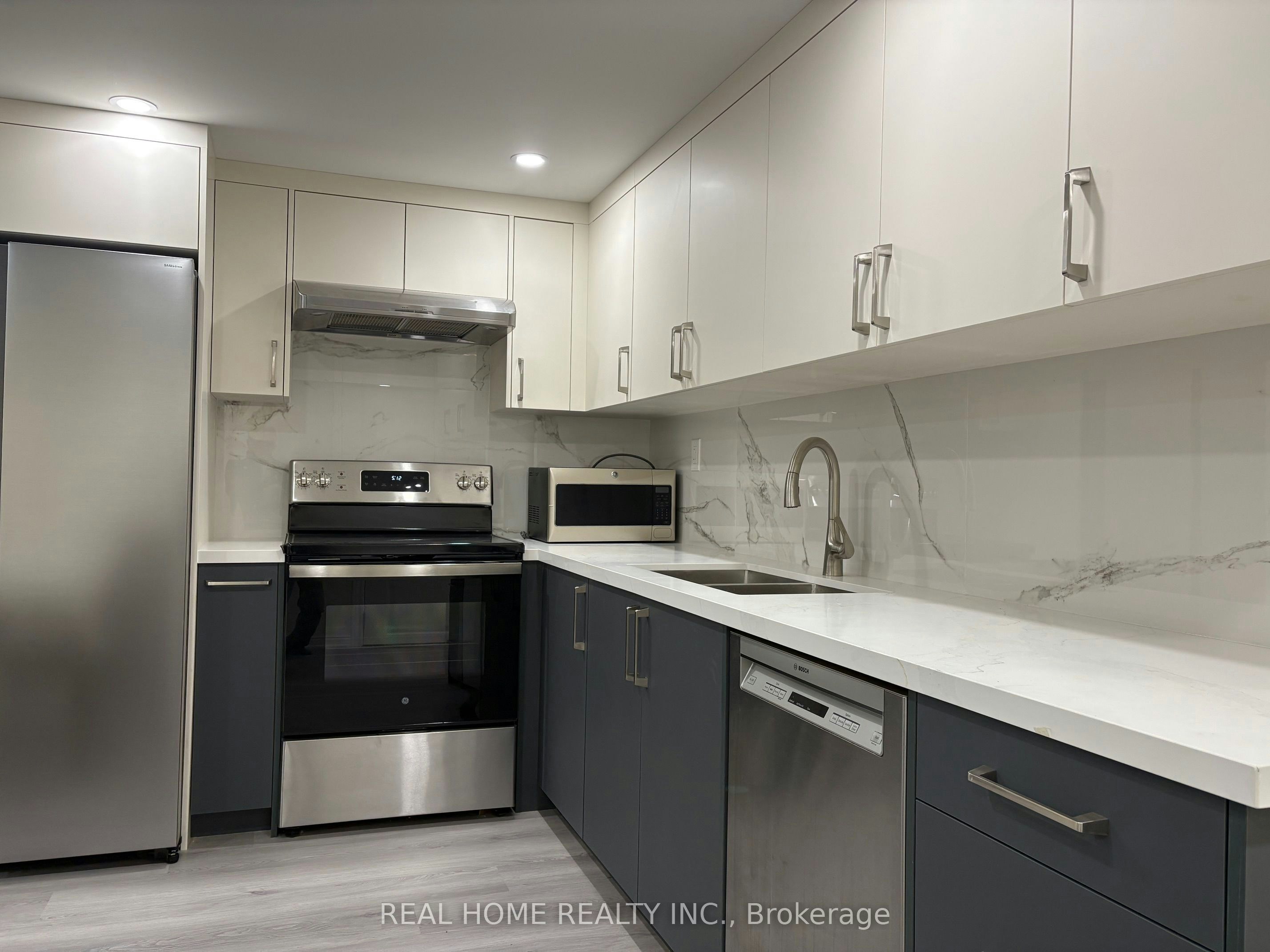 Lower Level-34 Lagani Avenue, Richmond Hill, ON, L4B 3E1 - 9