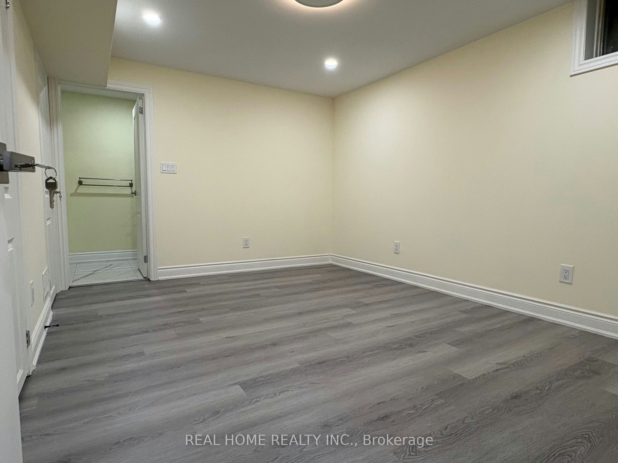 Lower Level-34 Lagani Avenue, Richmond Hill, ON, L4B 3E1 - 16