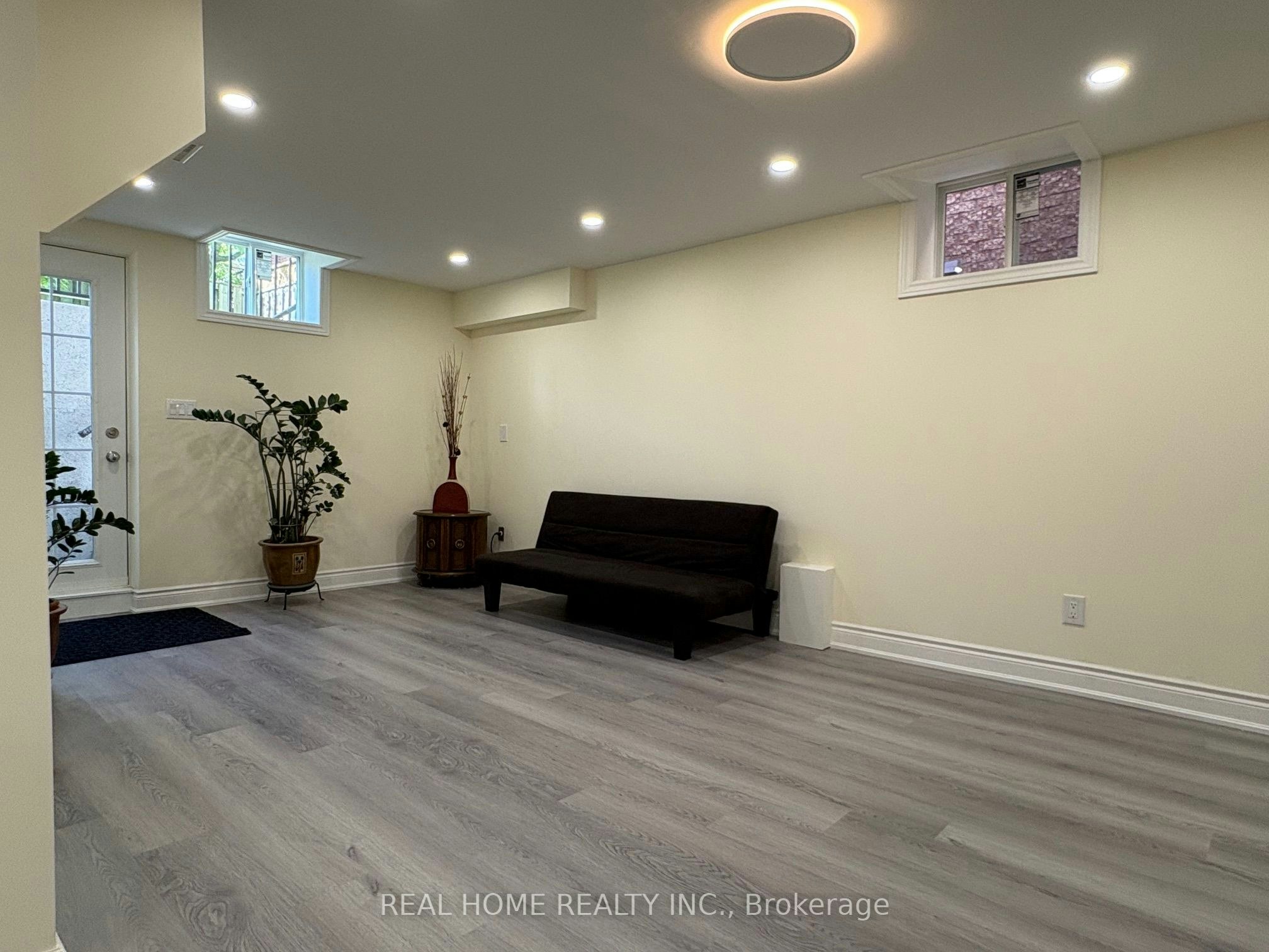Lower Level-34 Lagani Avenue, Richmond Hill, ON, L4B 3E1 - 11