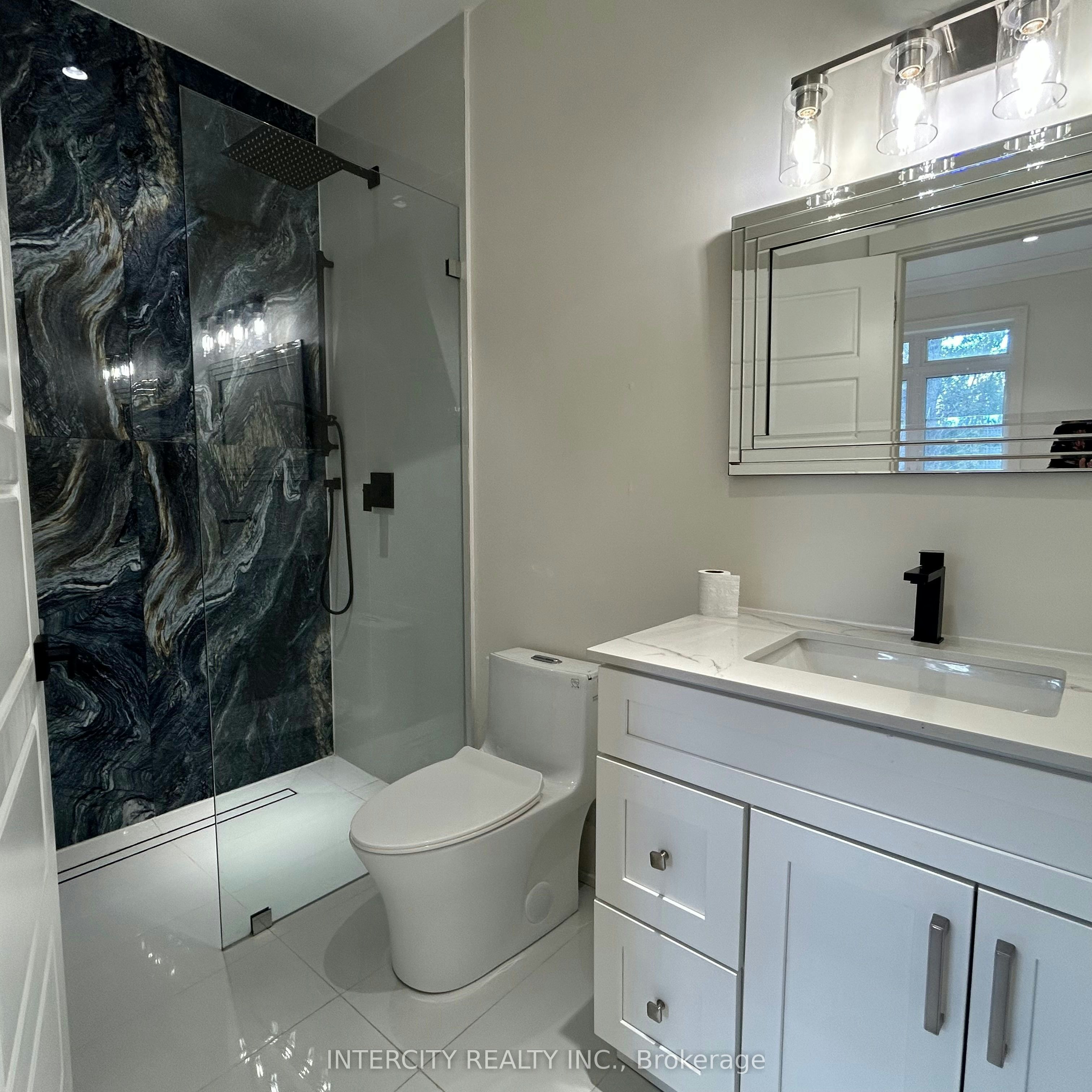 15-263 Barrie Street, Bradford West Gwillimbury, ON, L3Z 4M8 - 9