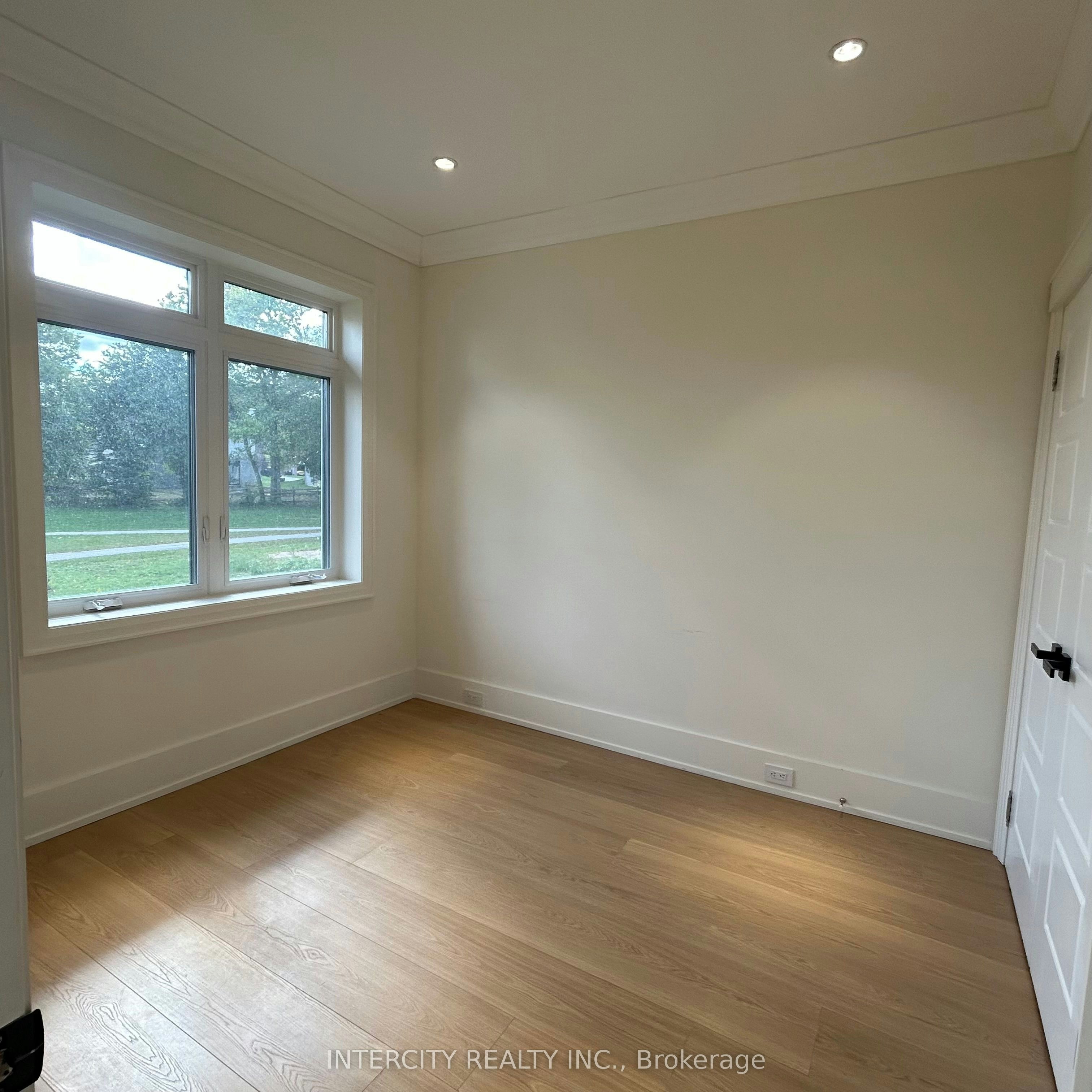 15-263 Barrie Street, Bradford West Gwillimbury, ON, L3Z 4M8 - 8
