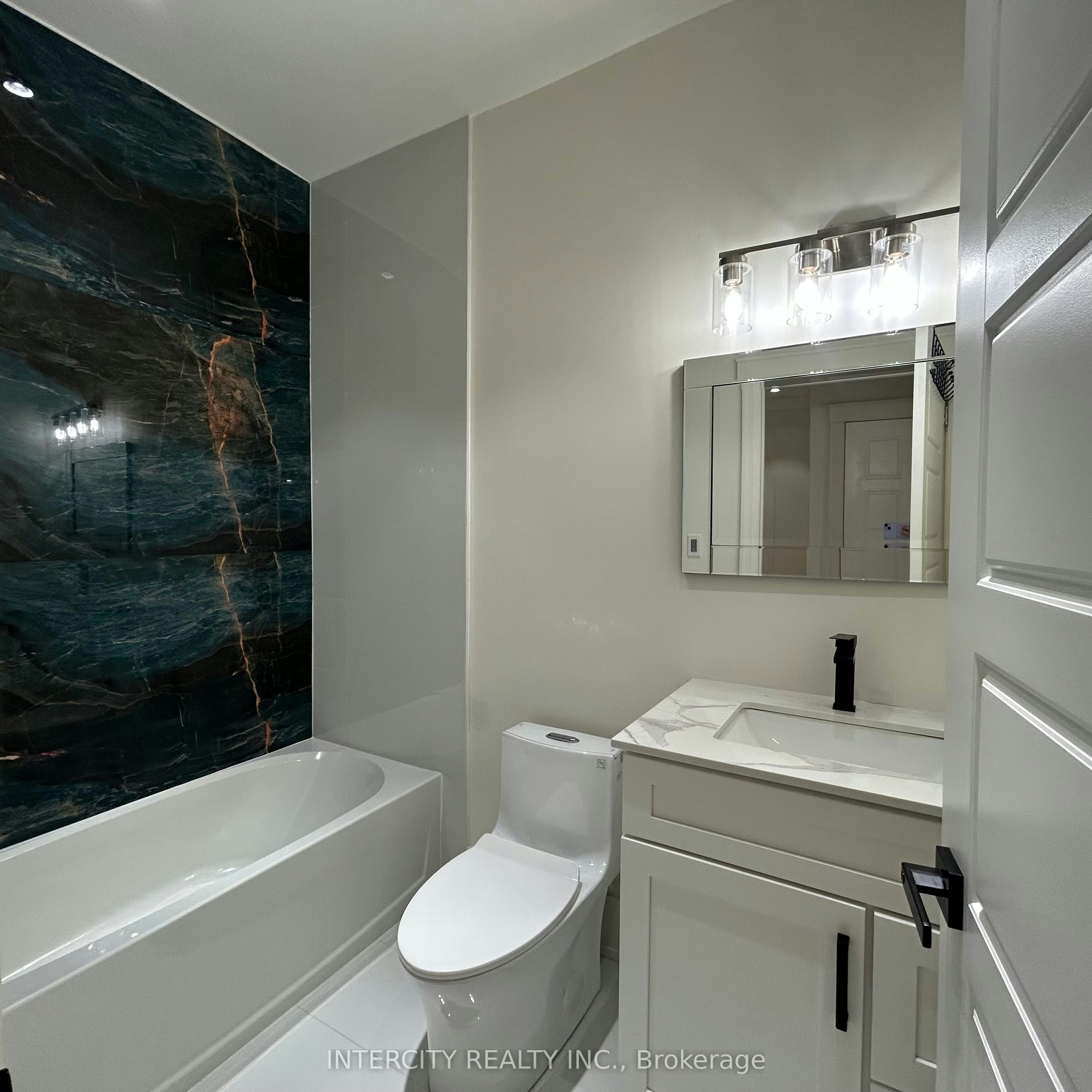 15-263 Barrie Street, Bradford West Gwillimbury, ON, L3Z 4M8 - 16