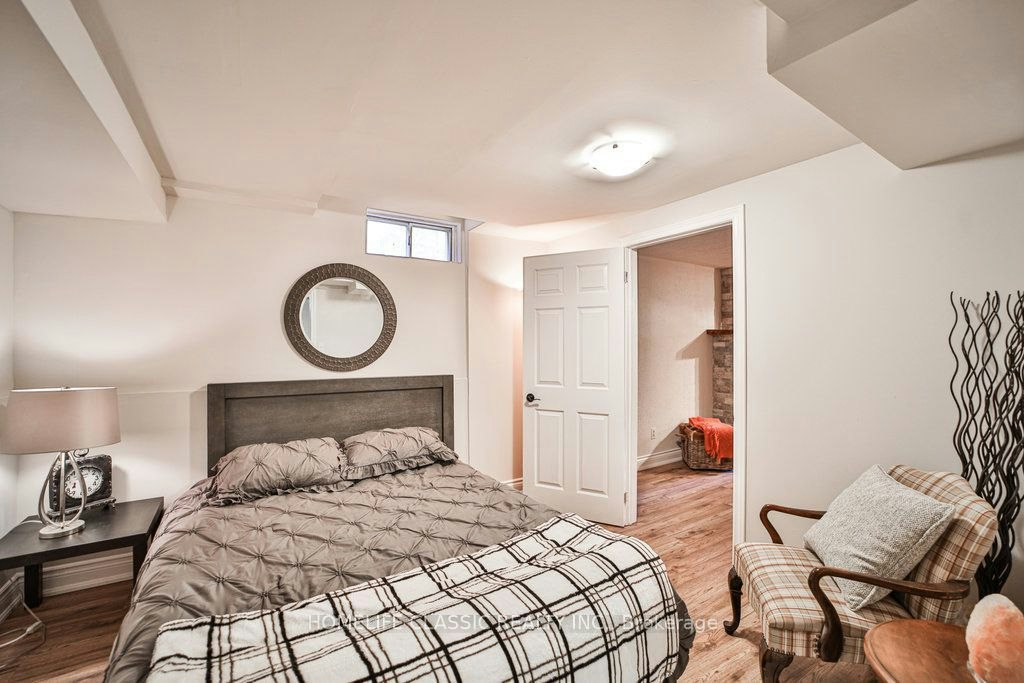 427 Crossland Gate, Newmarket, ON, L3X 1B9 - 7