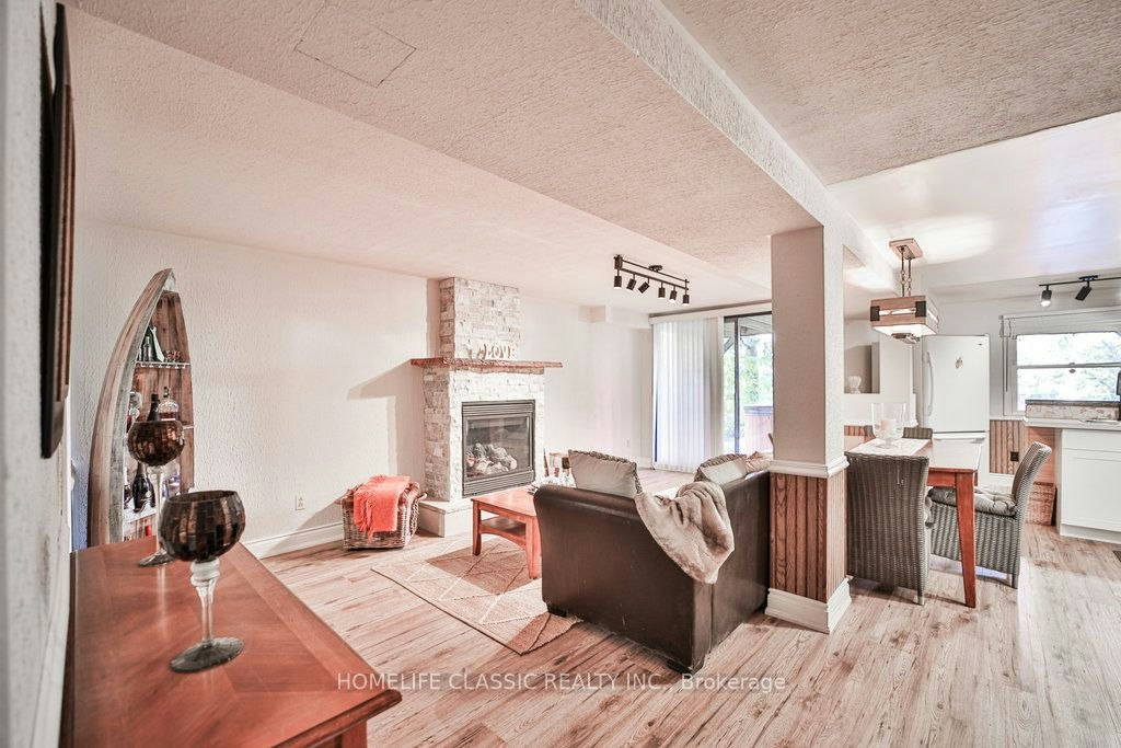 427 Crossland Gate, Newmarket, ON, L3X 1B9 - 10