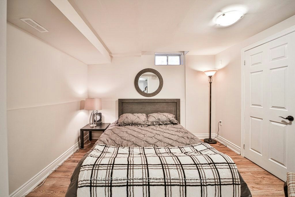 427 Crossland Gate, Newmarket, ON, L3X 1B9 - 6