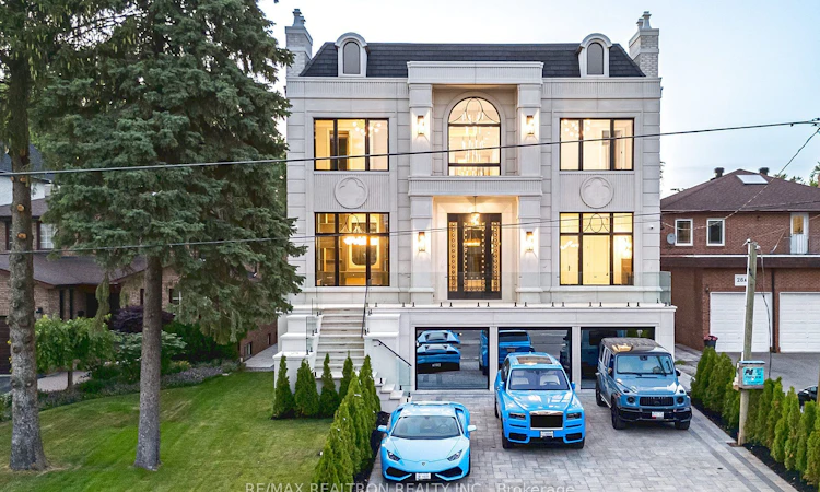 28 Scott Drive