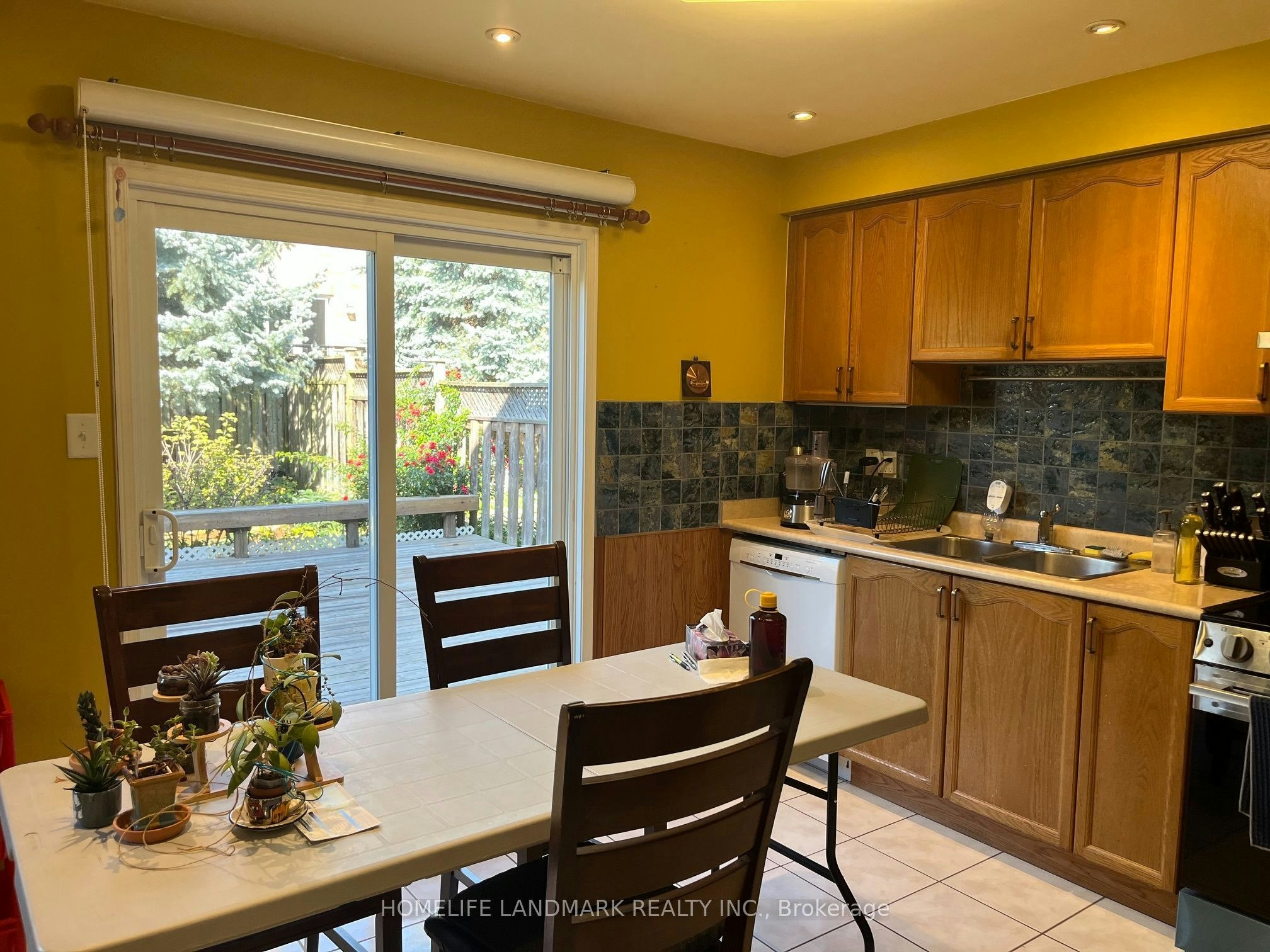 24 Gwilliam Lane, Aurora, ON, L4G 7V3 - 6