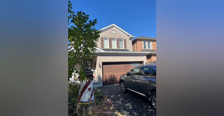 24 Gwilliam Lane, Aurora, ON, L4G 7V3