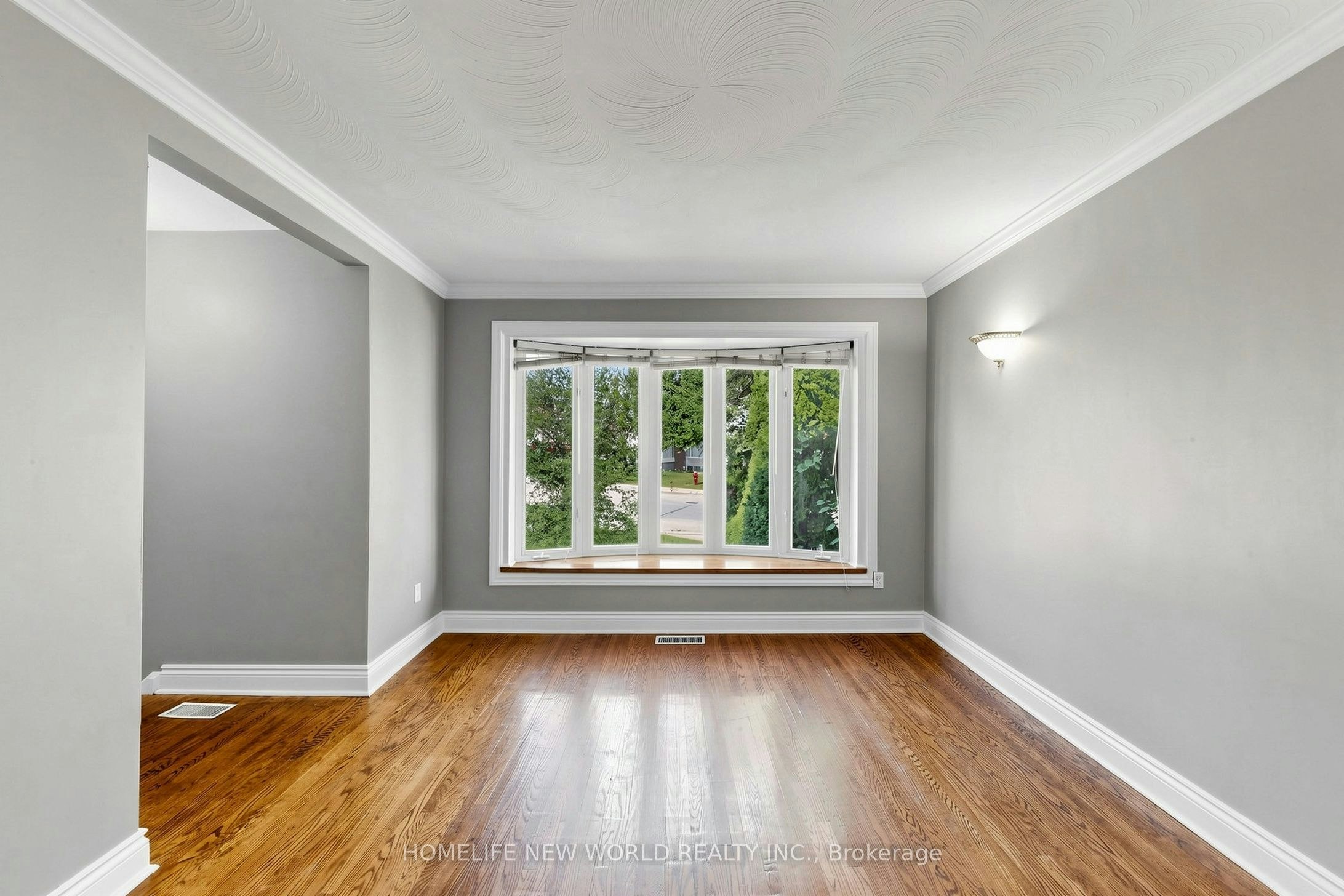 MAIN-65 Walter Avenue, Newmarket, ON, L3Y 2T4 - 3