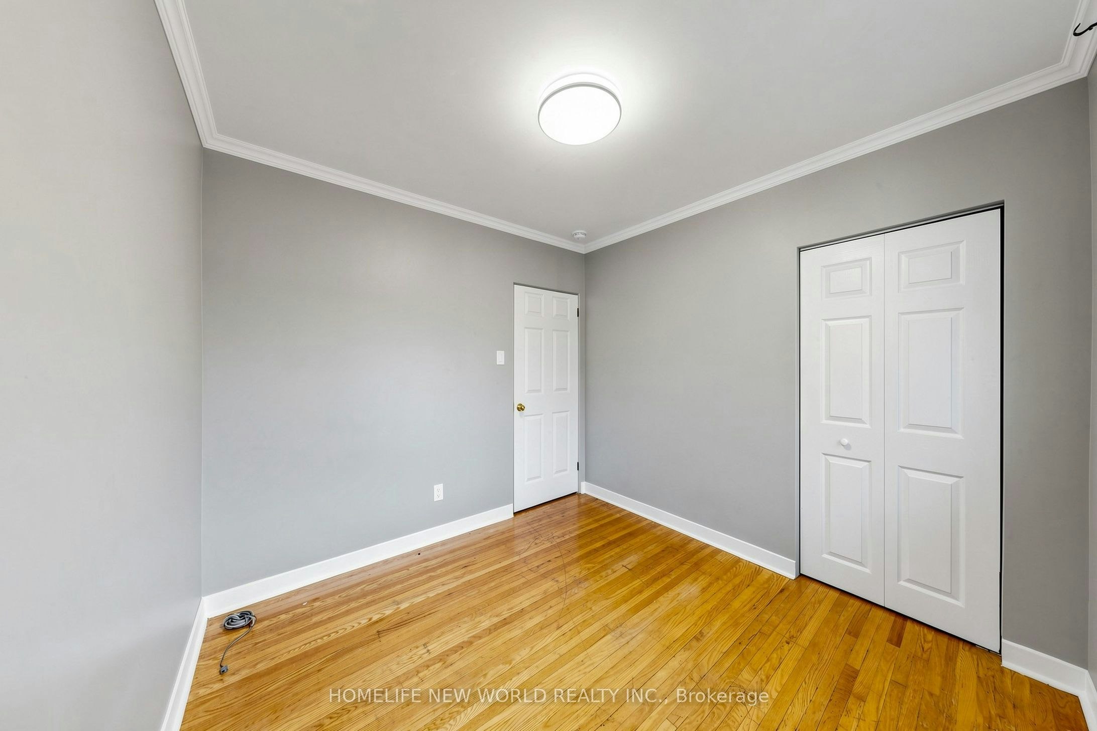 MAIN-65 Walter Avenue, Newmarket, ON, L3Y 2T4 - 17