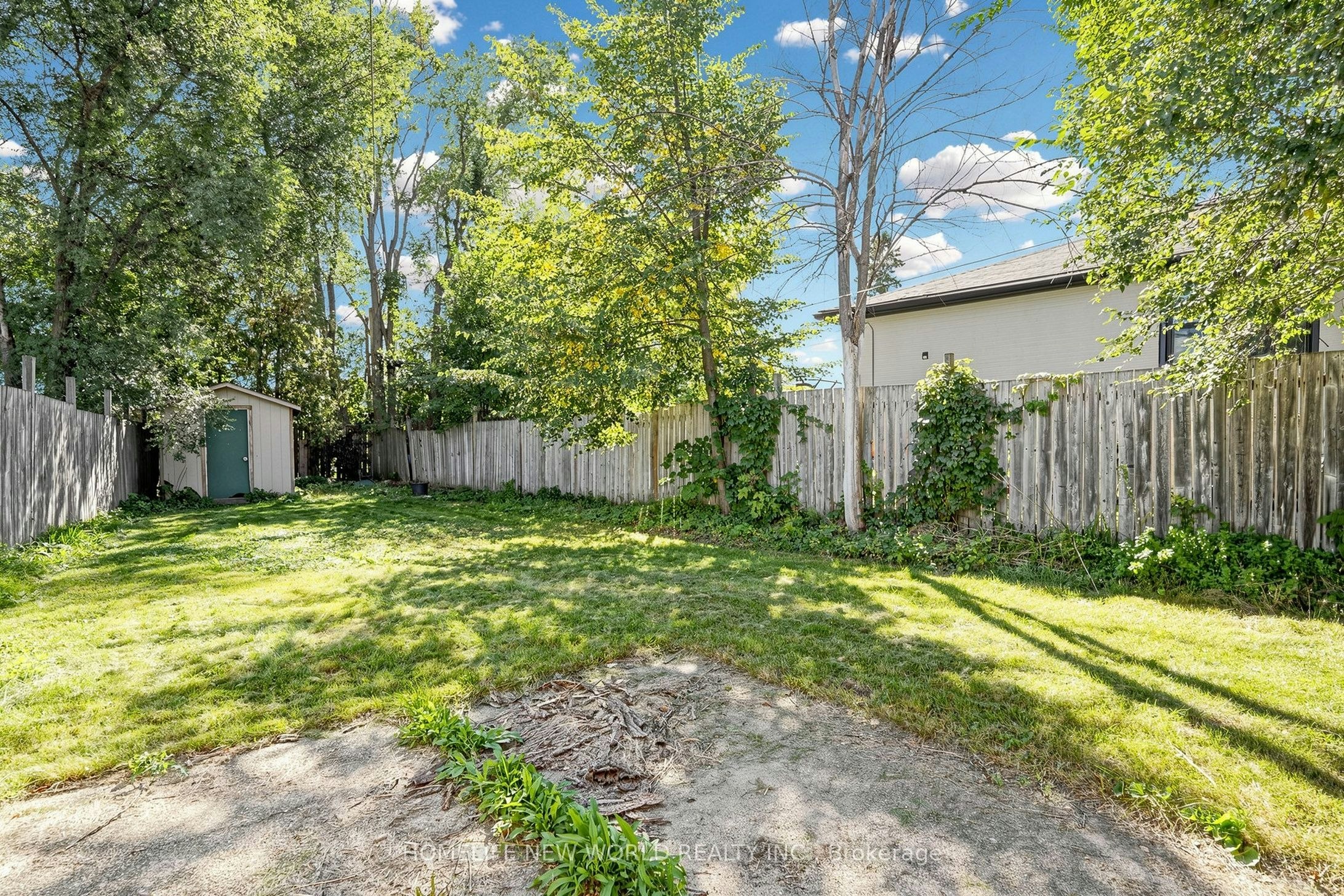 MAIN-65 Walter Avenue, Newmarket, ON, L3Y 2T4 - 25