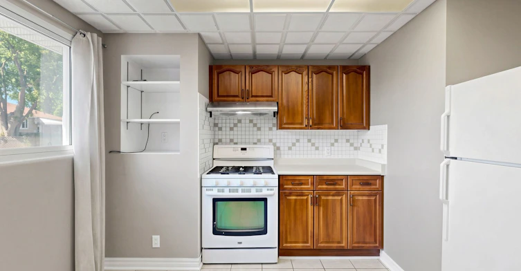 MAIN-65 Walter Avenue, Newmarket, ON, L3Y 2T4 - 9