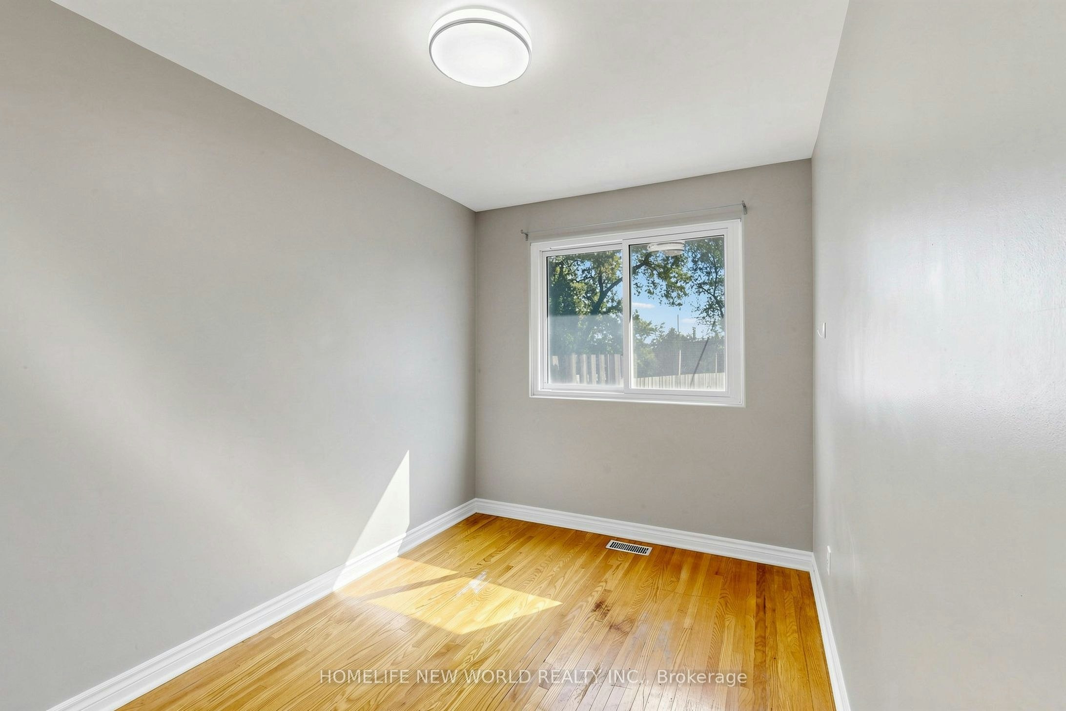 MAIN-65 Walter Avenue, Newmarket, ON, L3Y 2T4 - 13