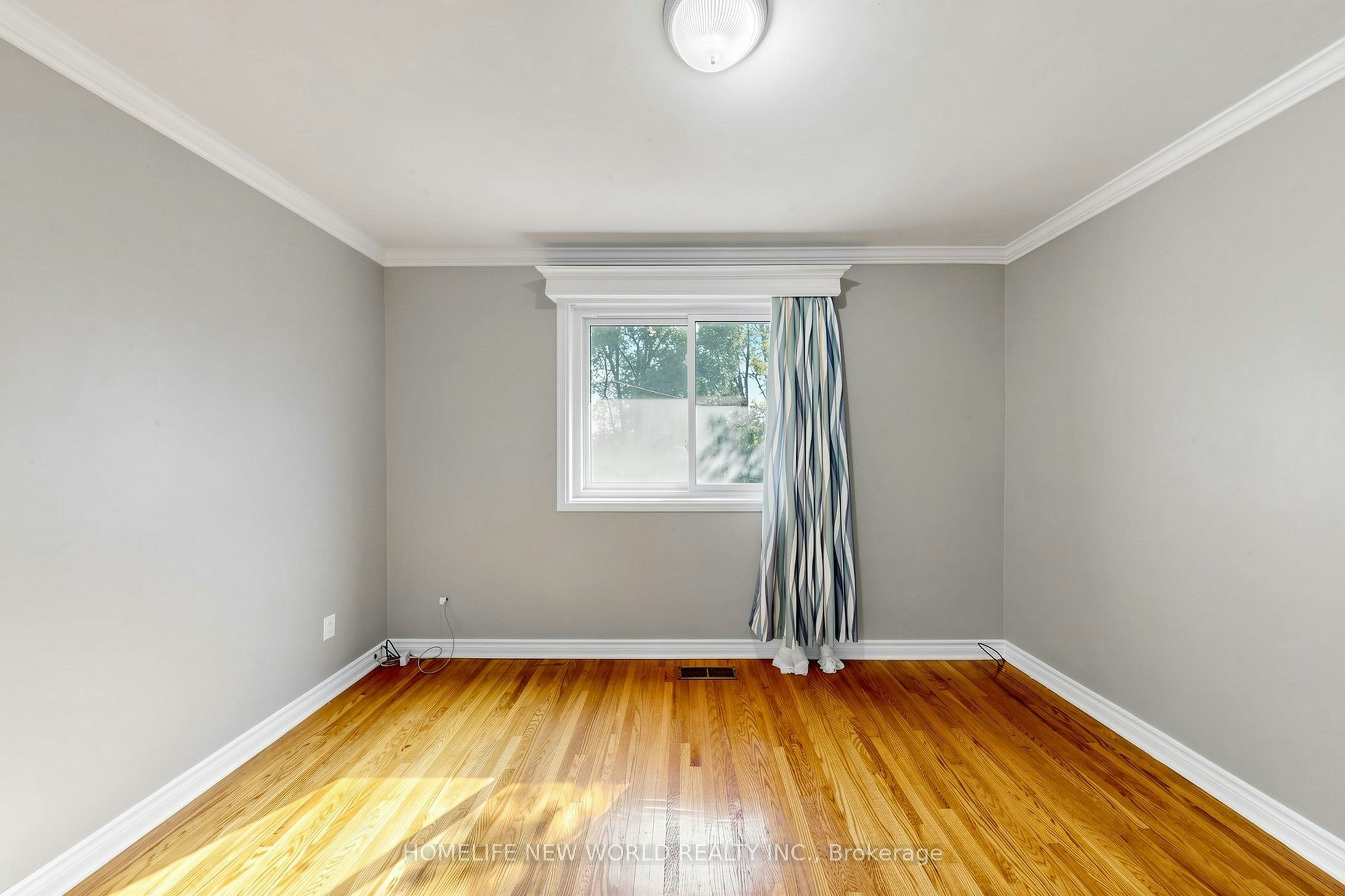 MAIN-65 Walter Avenue, Newmarket, ON, L3Y 2T4 - 20
