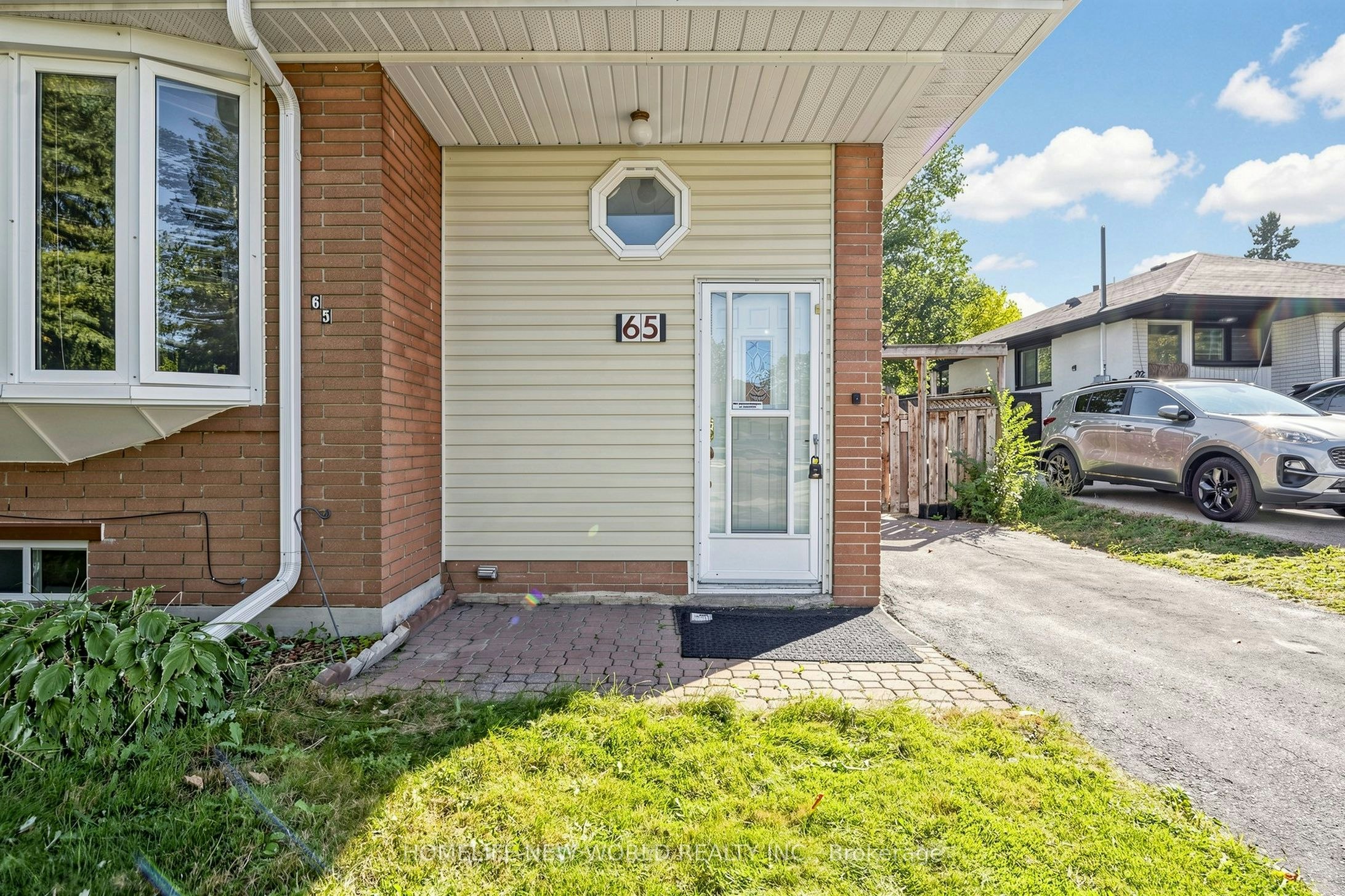 MAIN-65 Walter Avenue, Newmarket, ON, L3Y 2T4 - 2