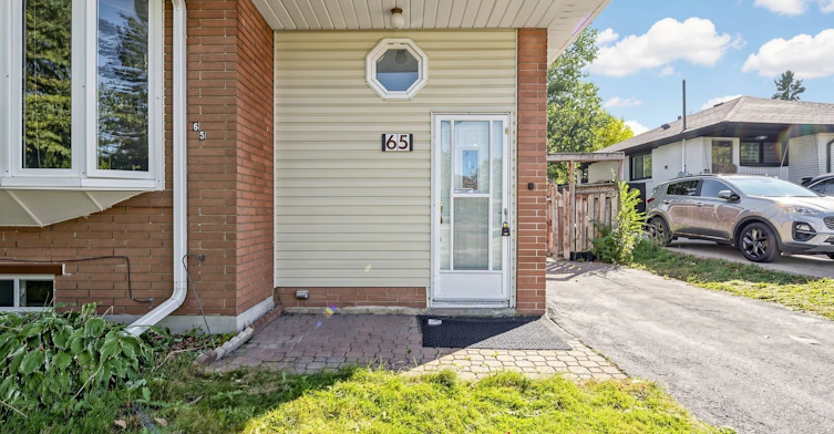 MAIN-65 Walter Avenue, Newmarket, ON, L3Y 2T4 - 2