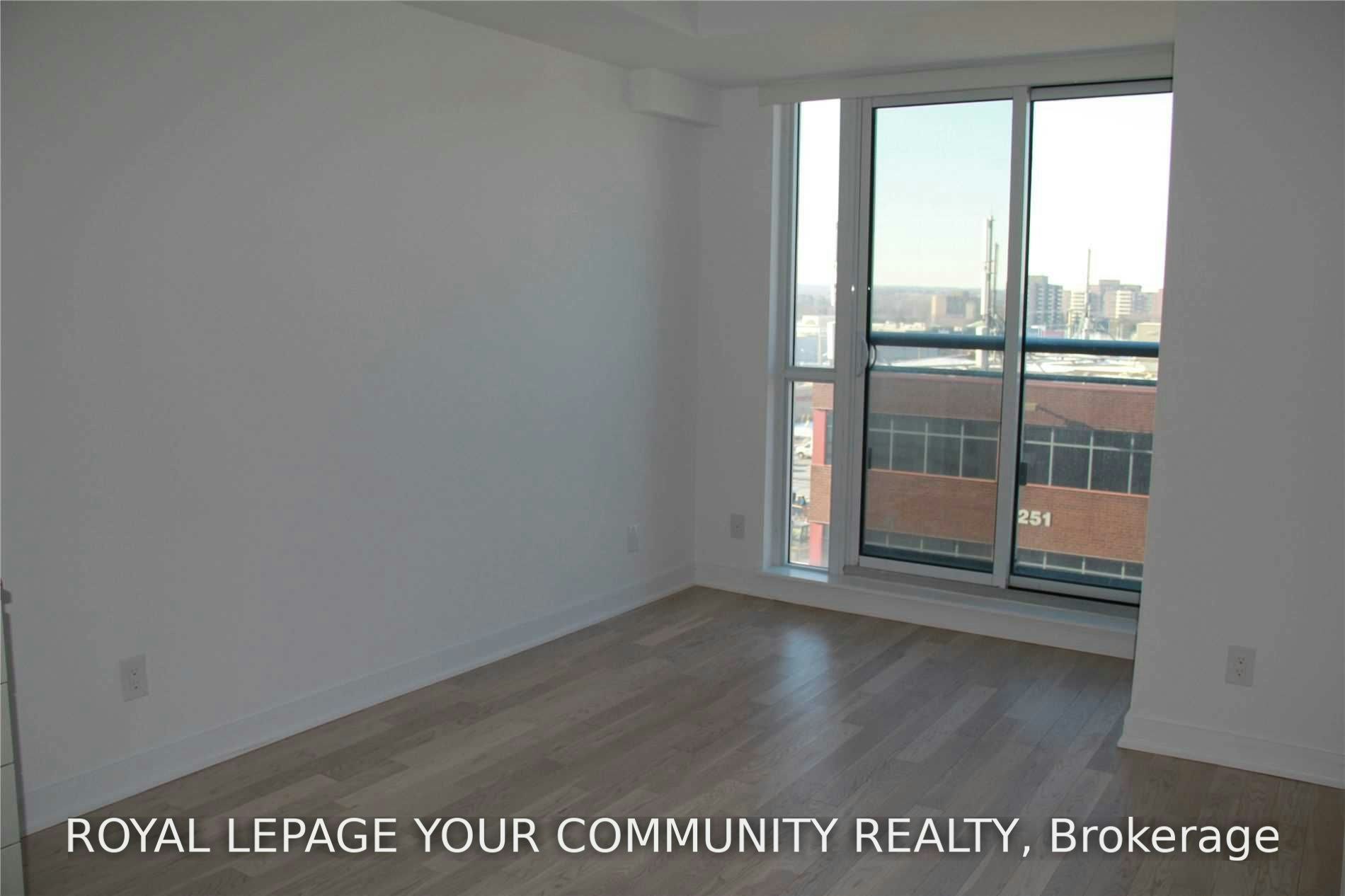 602-9201 Yonge Street, Richmond Hill, ON, L4C 6Z2 - 4
