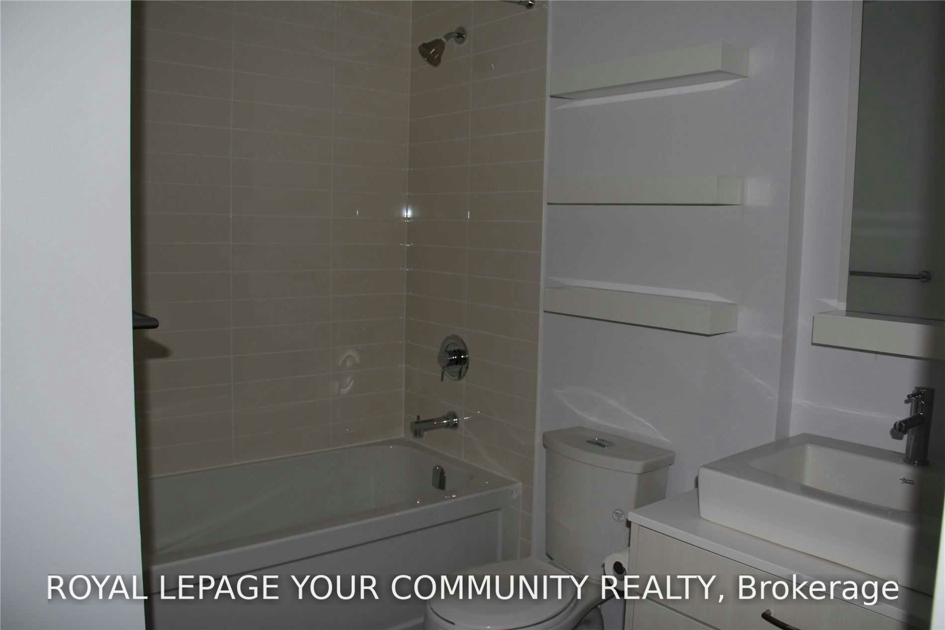 602-9201 Yonge Street, Richmond Hill, ON, L4C 6Z2 - 9