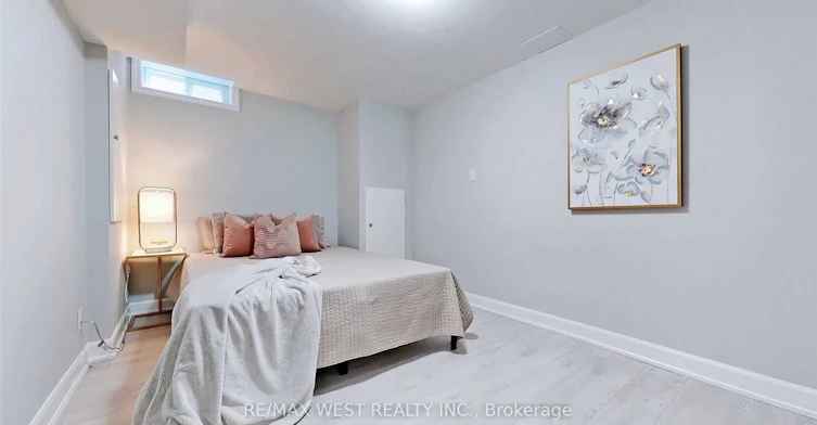 Lower-360 Dixon Boulevard, Newmarket, ON, L3Y 5C4 - 10