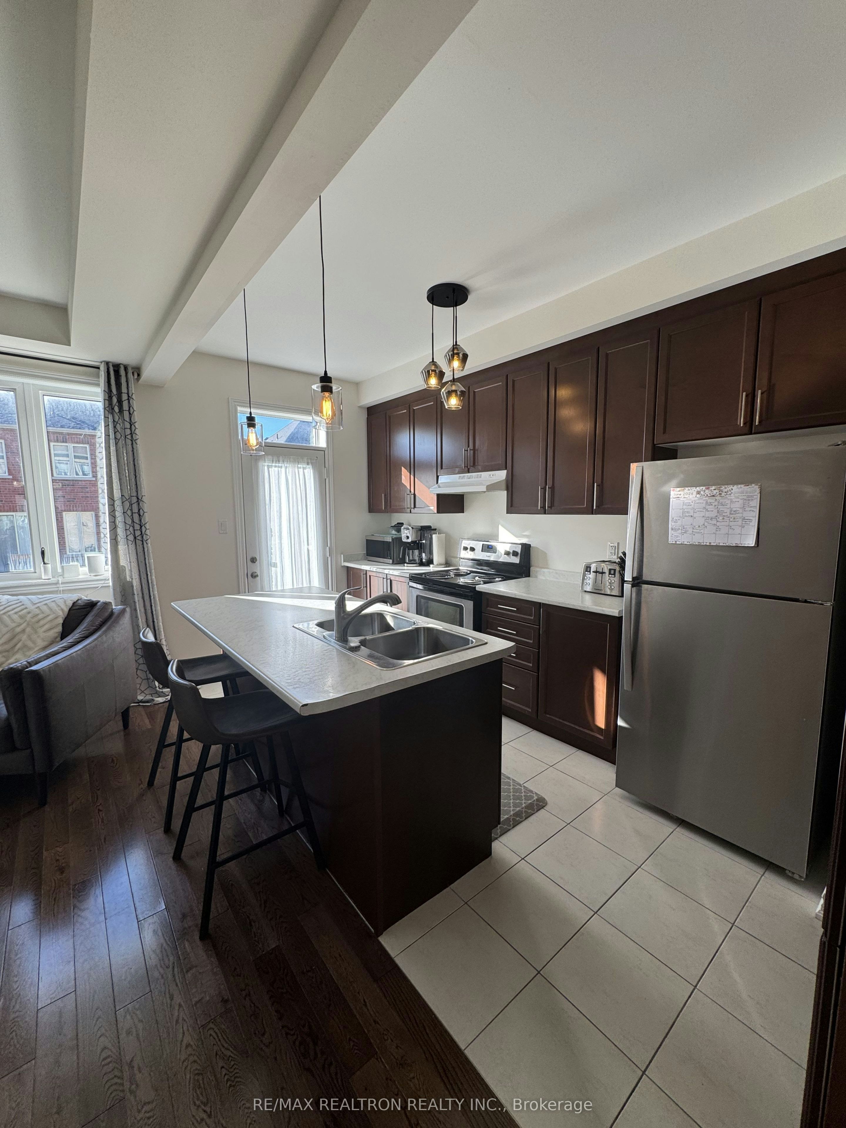 49 Mondial Crescent, East Gwillimbury, ON, L9N 0S2 - 8