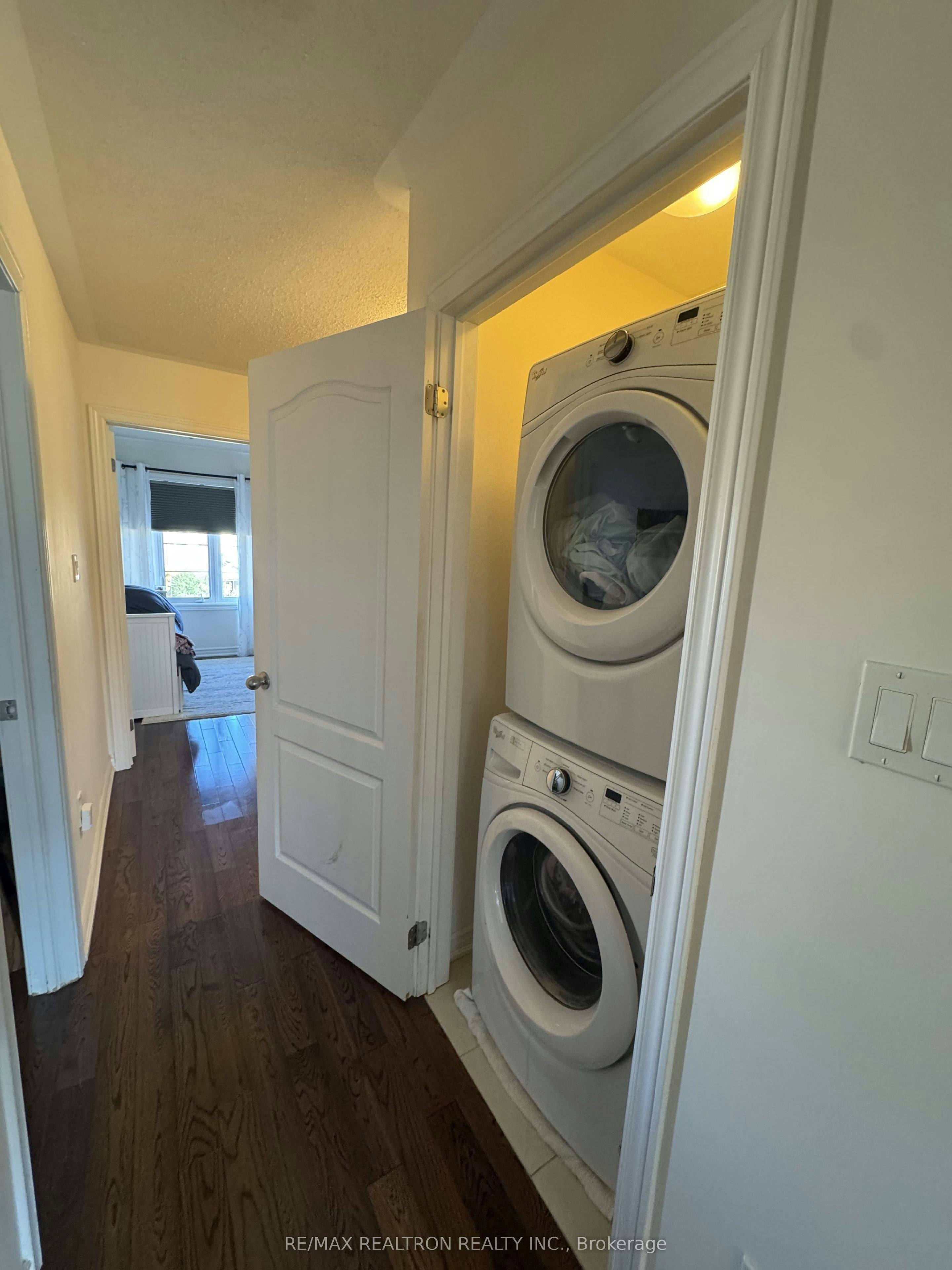 49 Mondial Crescent, East Gwillimbury, ON, L9N 0S2 - 13