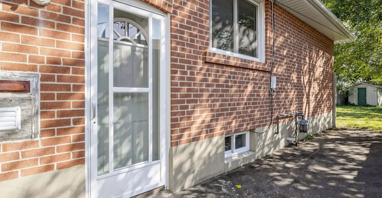 BSMT-65 Walter Avenue, Newmarket, ON, L3Y 2T4 - 18
