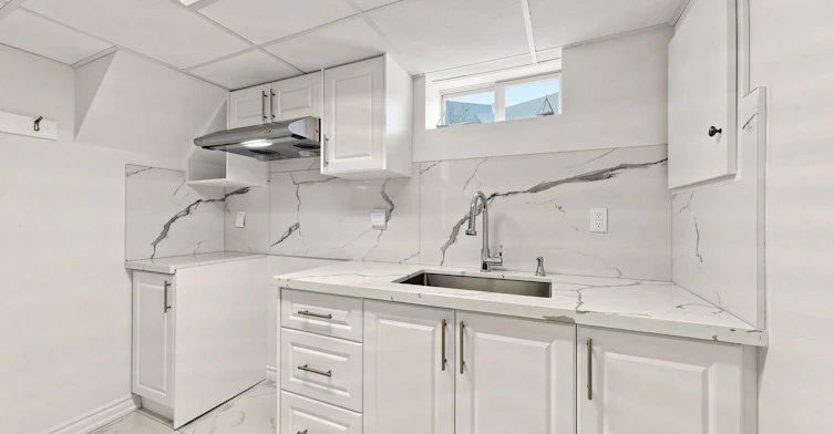 BSMT-65 Walter Avenue, Newmarket, ON, L3Y 2T4 - 6