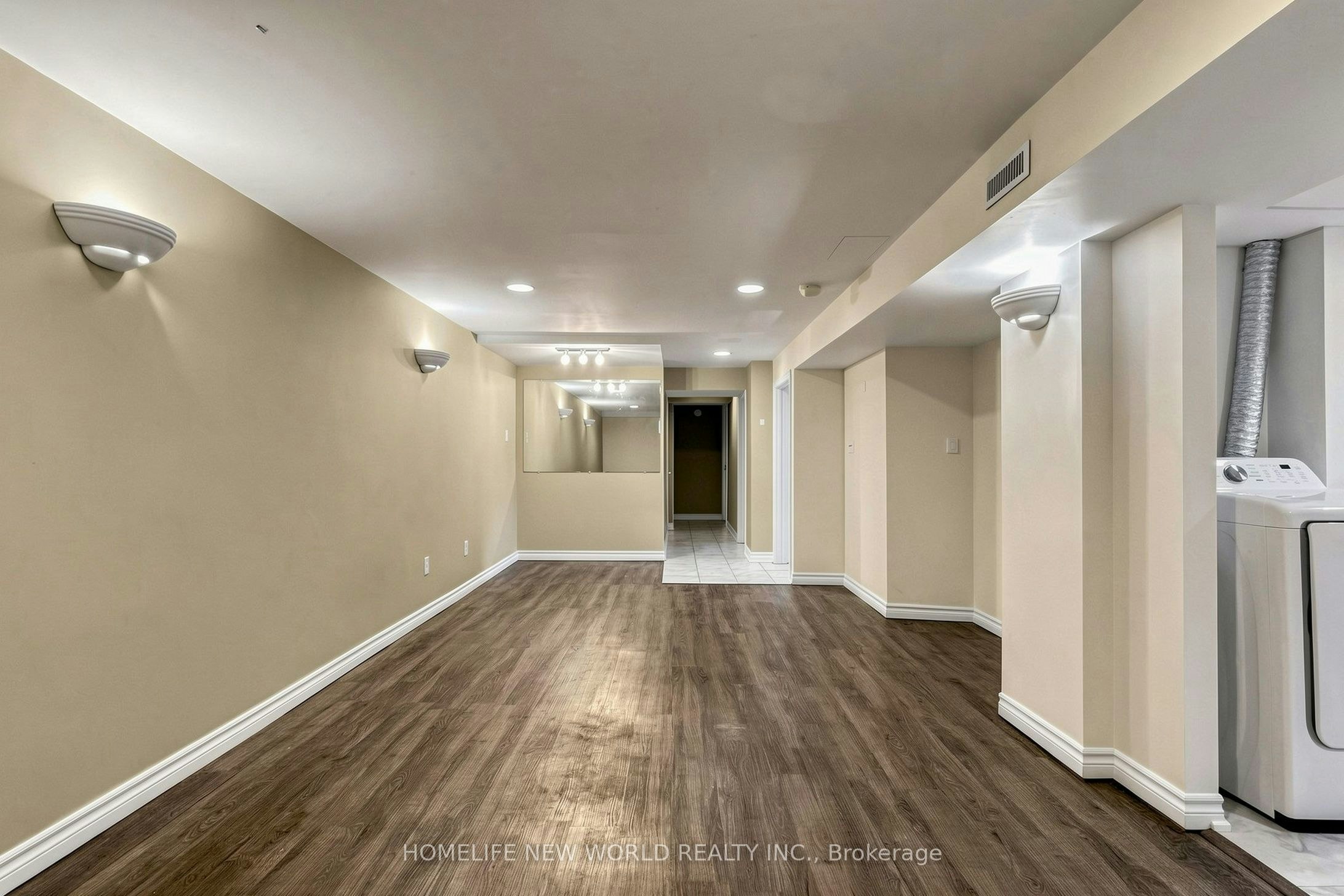 BSMT-65 Walter Avenue, Newmarket, ON, L3Y 2T4 - 4