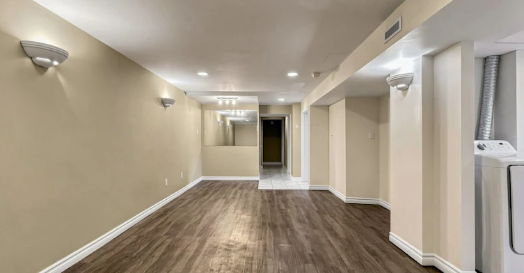 BSMT-65 Walter Avenue, Newmarket, ON, L3Y 2T4 - 4