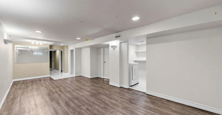 BSMT-65 Walter Avenue, Newmarket, ON, L3Y 2T4 - 3