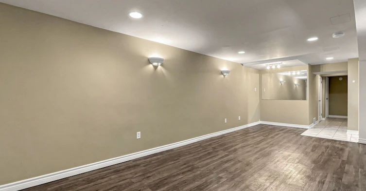 BSMT-65 Walter Avenue, Newmarket, ON, L3Y 2T4 - 5