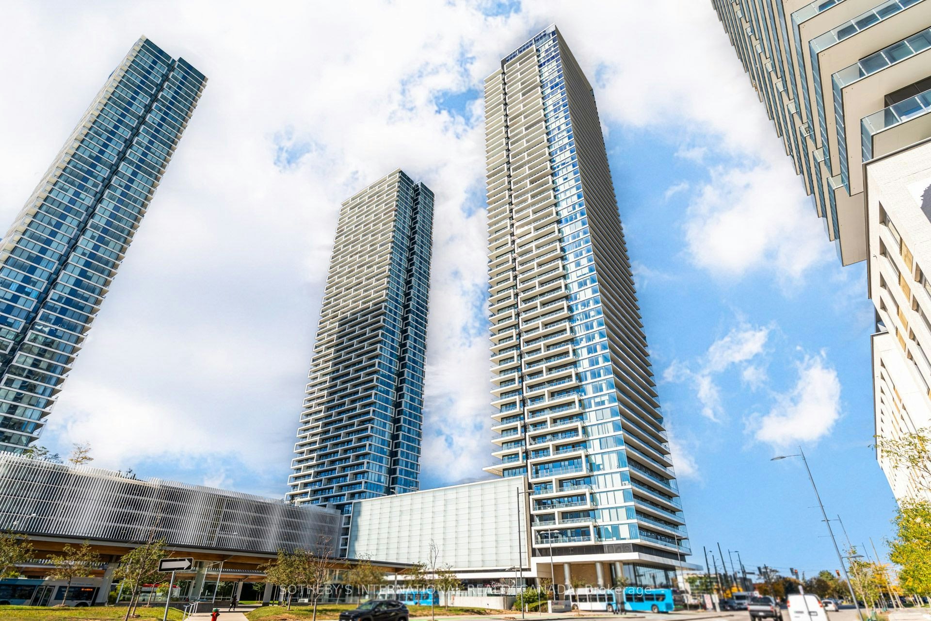 4505-950 Portage Parkway, Vaughan, ON, L4E 0J7