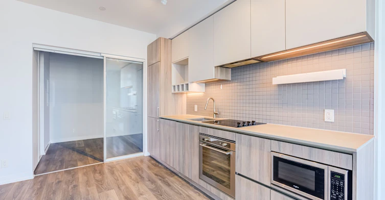 4505-950 Portage Parkway, Vaughan, ON, L4E 0J7 - 8