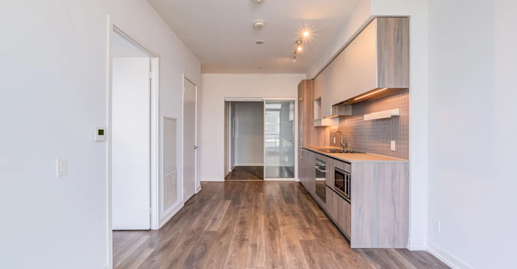 4505-950 Portage Parkway, Vaughan, ON, L4E 0J7 - 4