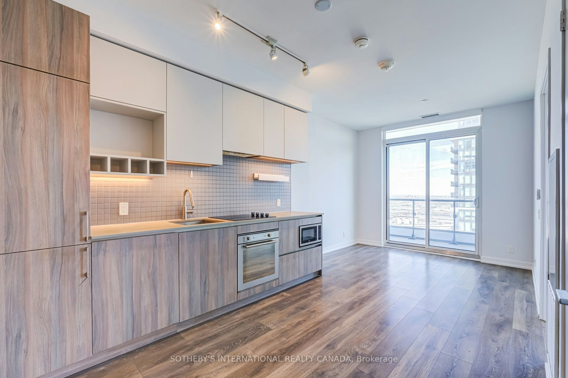 4505-950 Portage Parkway, Vaughan, ON, L4E 0J7 - 2