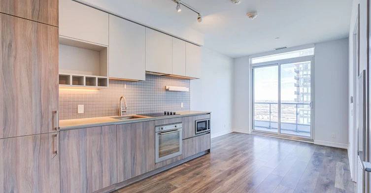 4505-950 Portage Parkway, Vaughan, ON, L4E 0J7 - 2