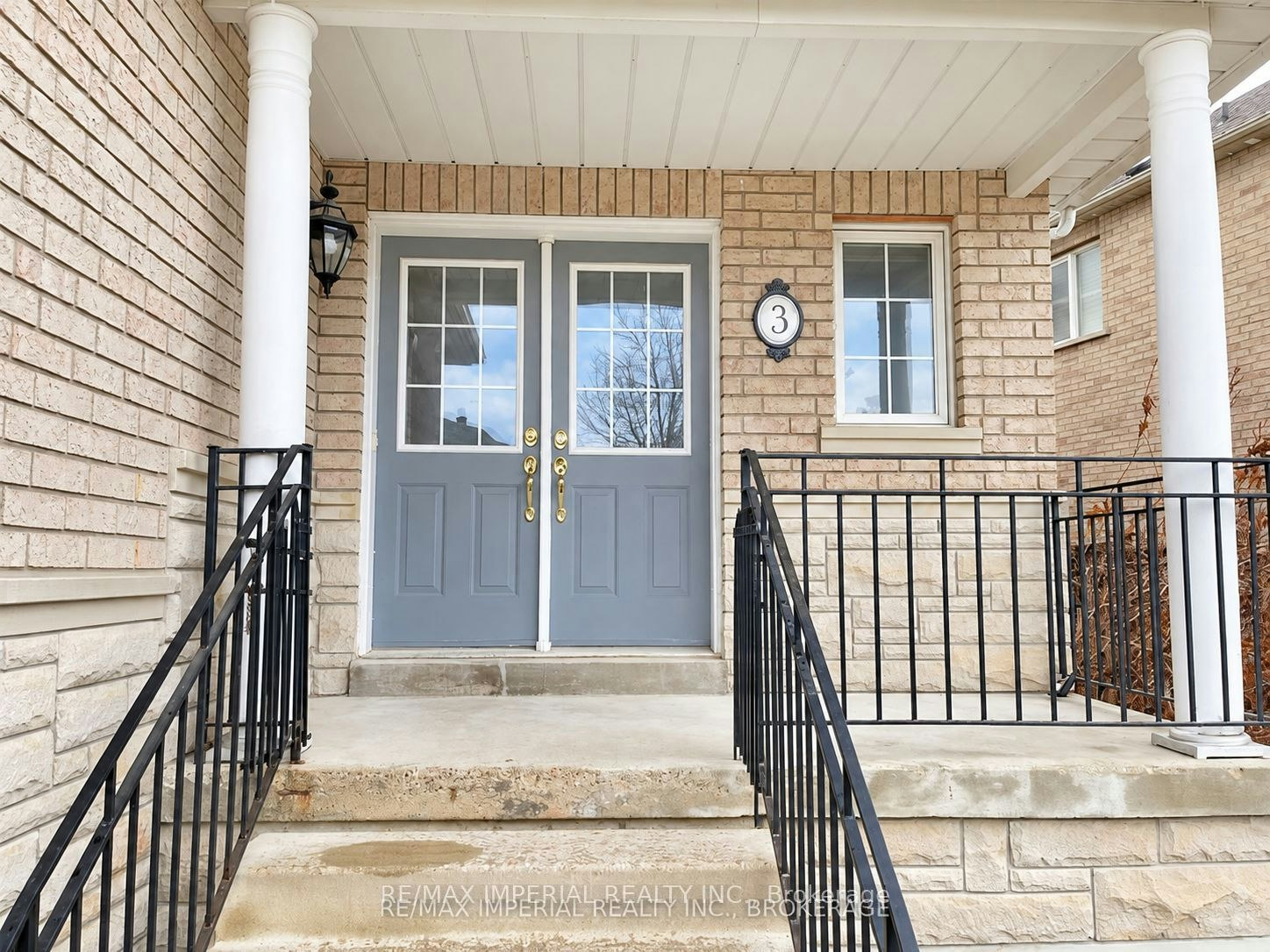 3 Vitlor Drive, Richmond Hill, ON, L4E 3W3 2