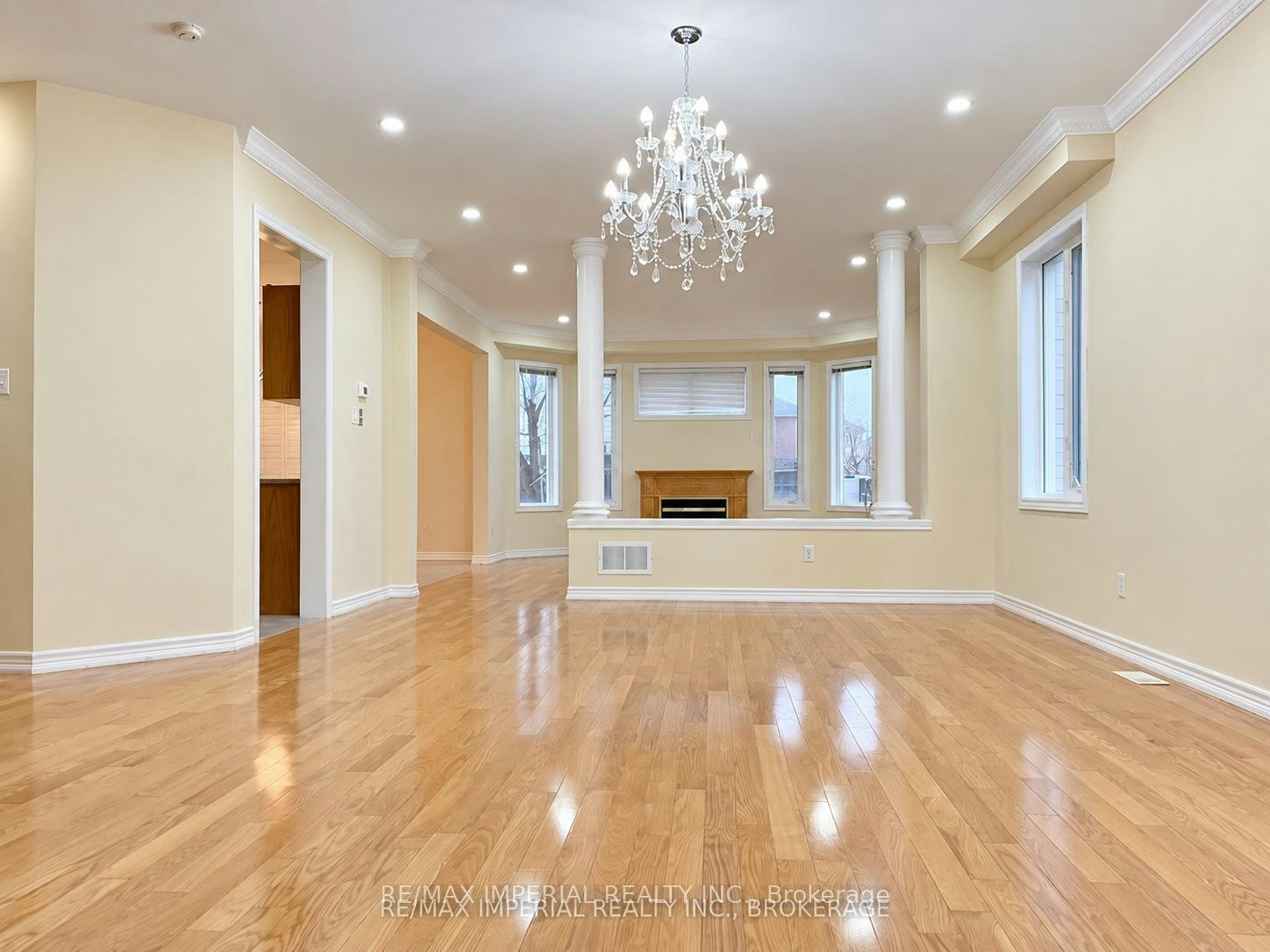 3 Vitlor Drive, Richmond Hill, ON, L4E 3W3 3