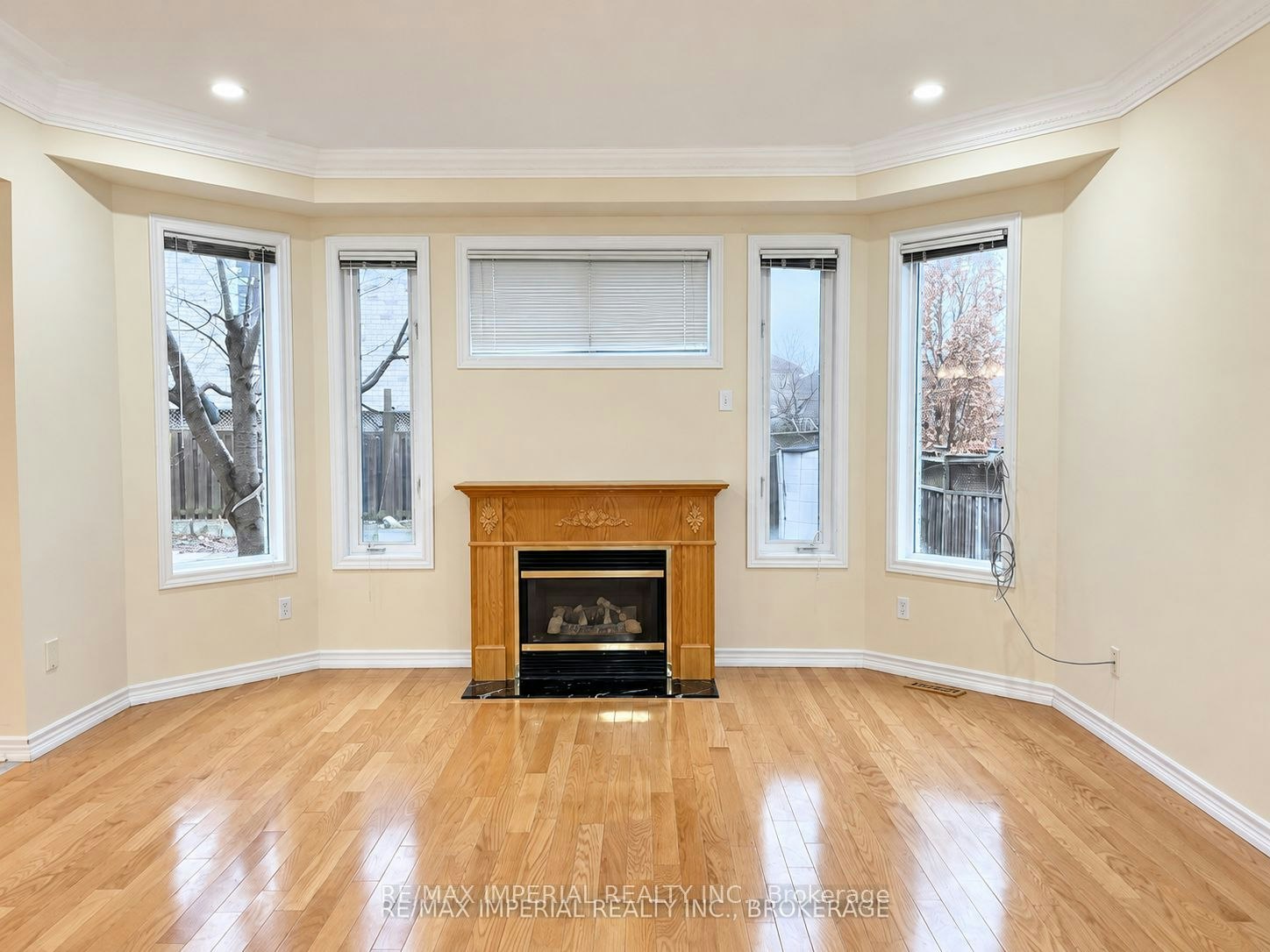 3 Vitlor Drive, Richmond Hill, ON, L4E 3W3 5