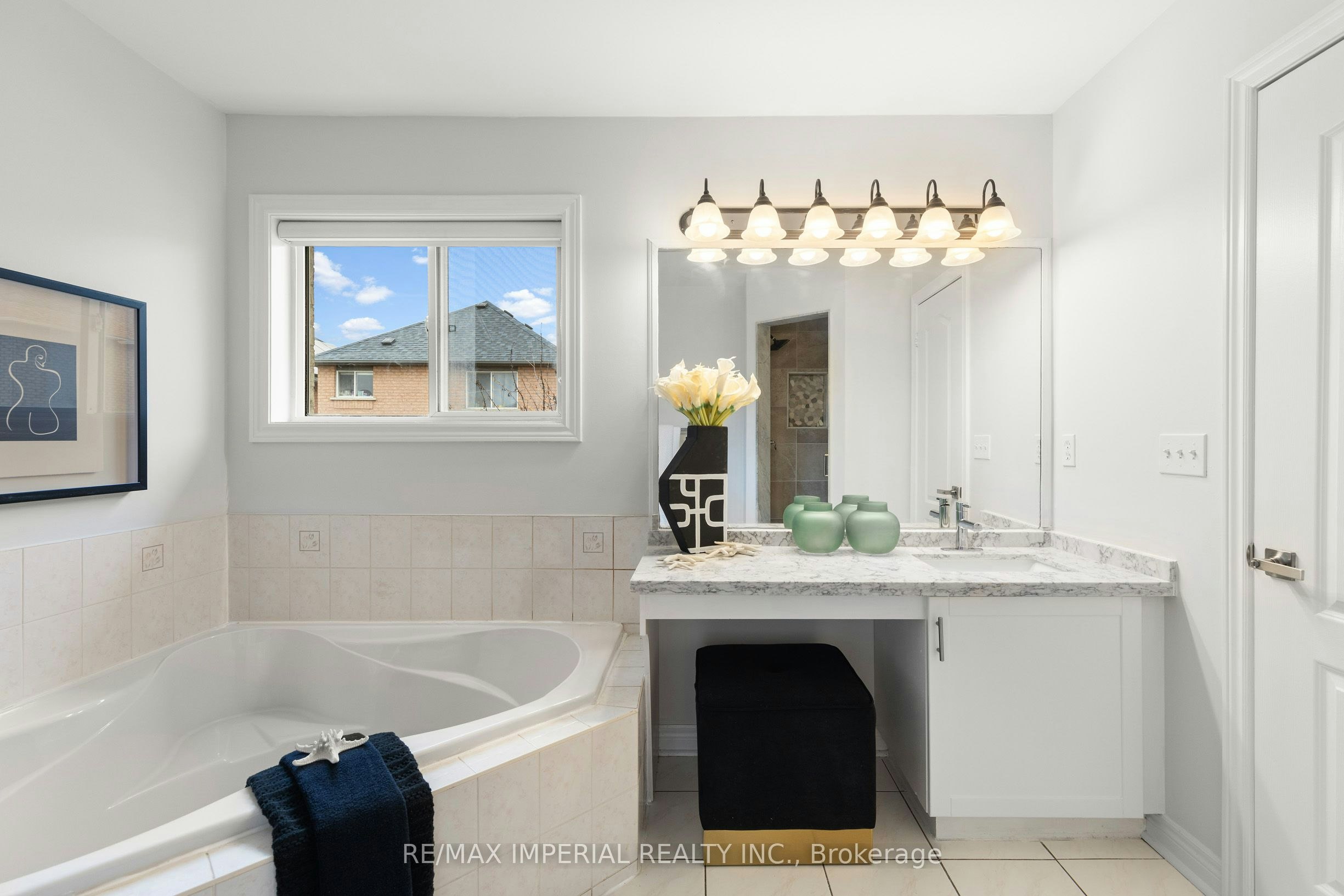 44 Hawkview Boulevard, Vaughan, ON, L4H 2E2 - 30