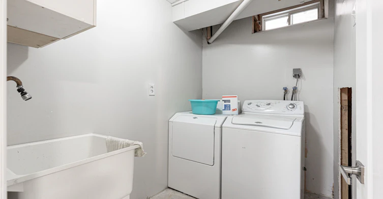 44 Hawkview Boulevard, Vaughan, ON, L4H 2E2 - 46