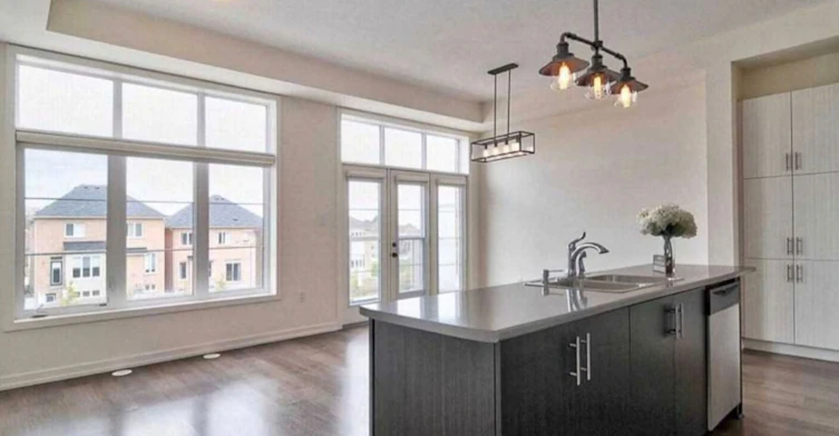 17 Cornerbank Crescent, Whitchurch-Stouffville, ON, L4A 1X1 - 5