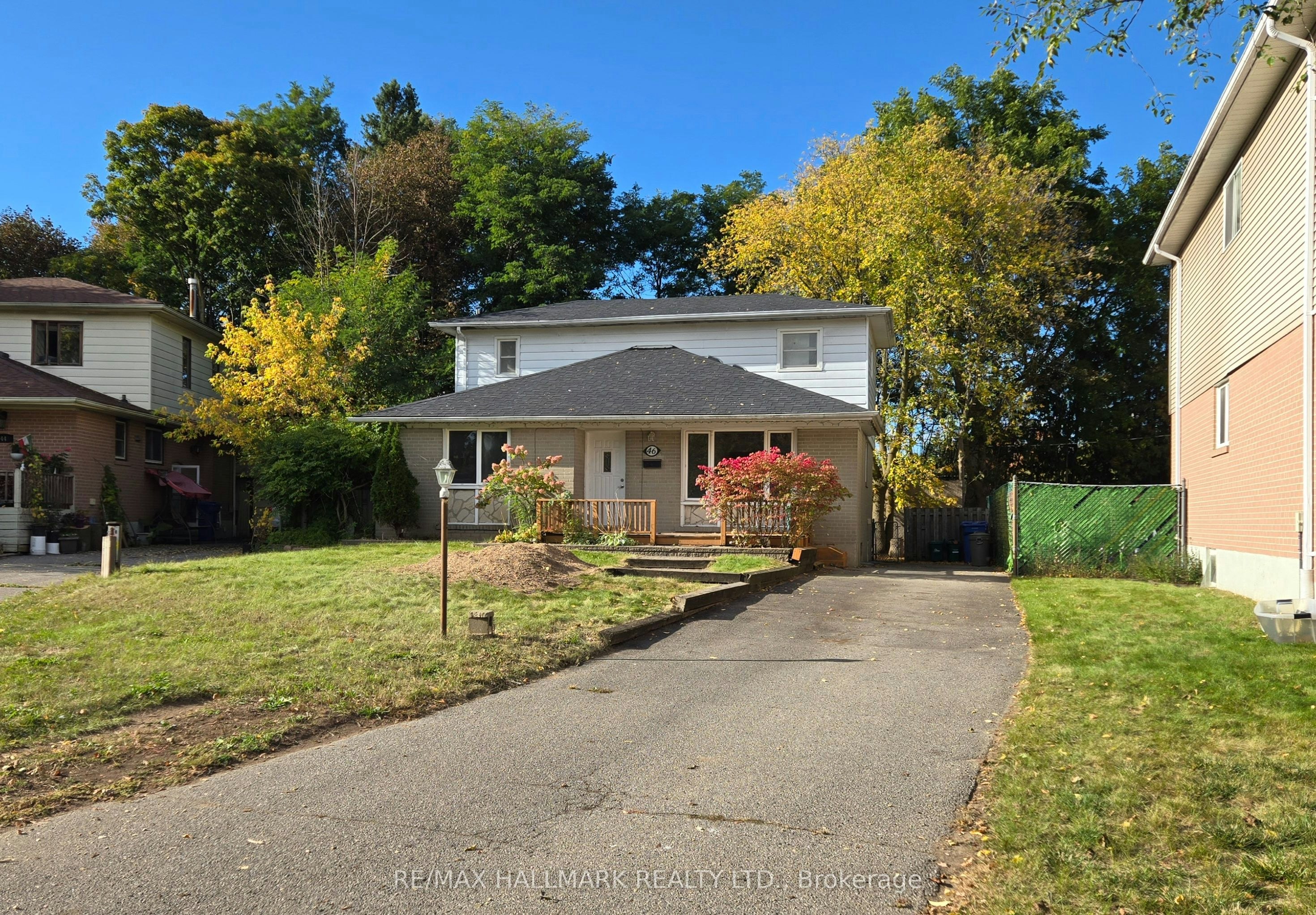 46 Collins Crescent, Aurora, ON, L4G 2W2