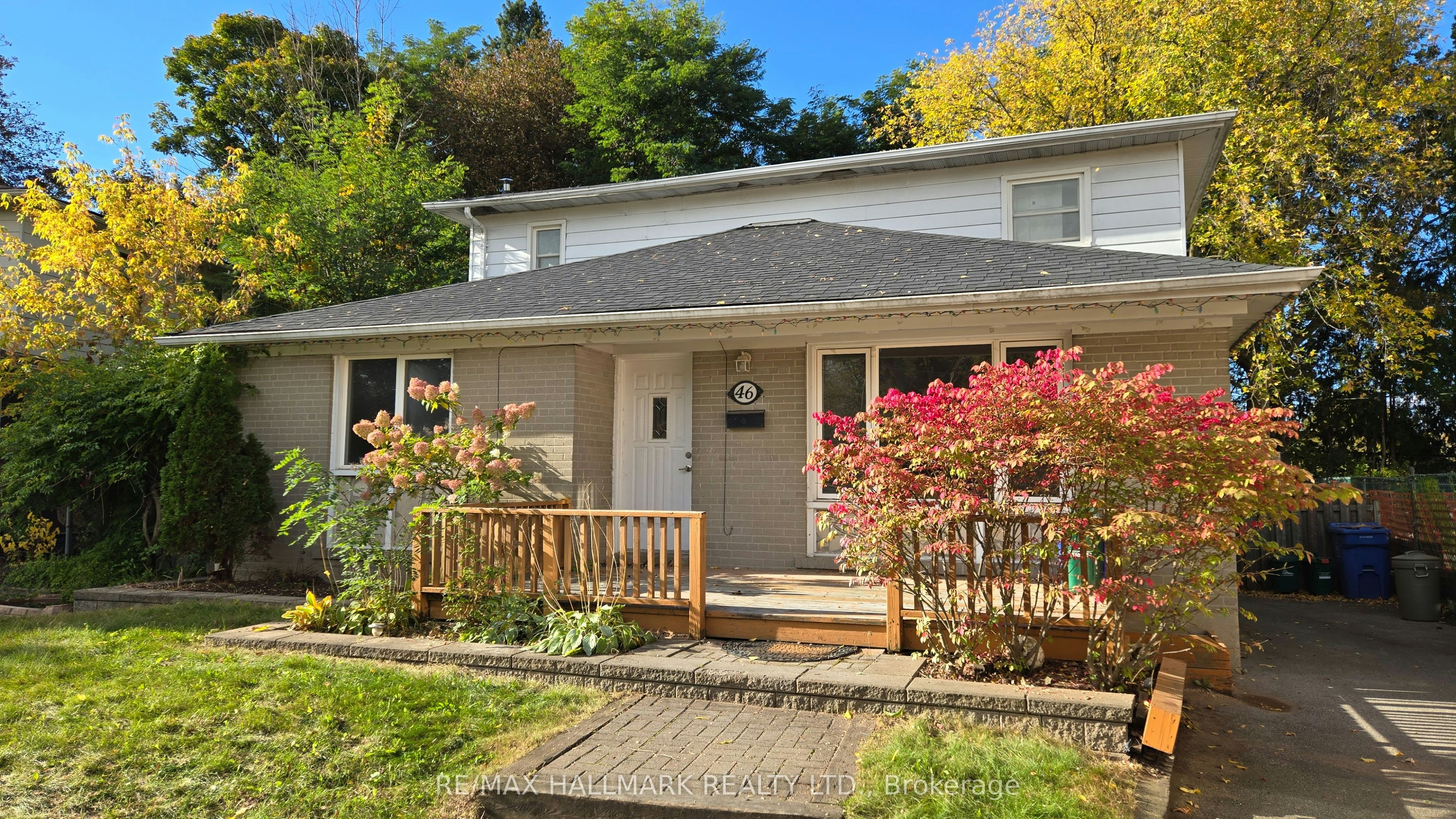 46 Collins Crescent, Aurora, ON, L4G 2W2 - 2