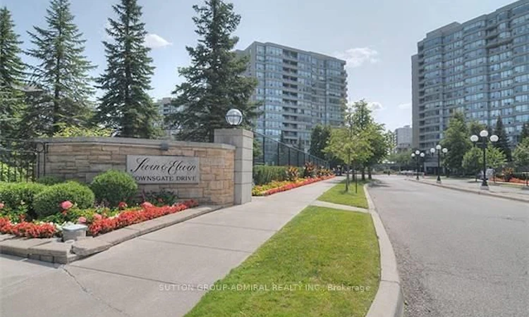 1002-11 Townsgate Drive