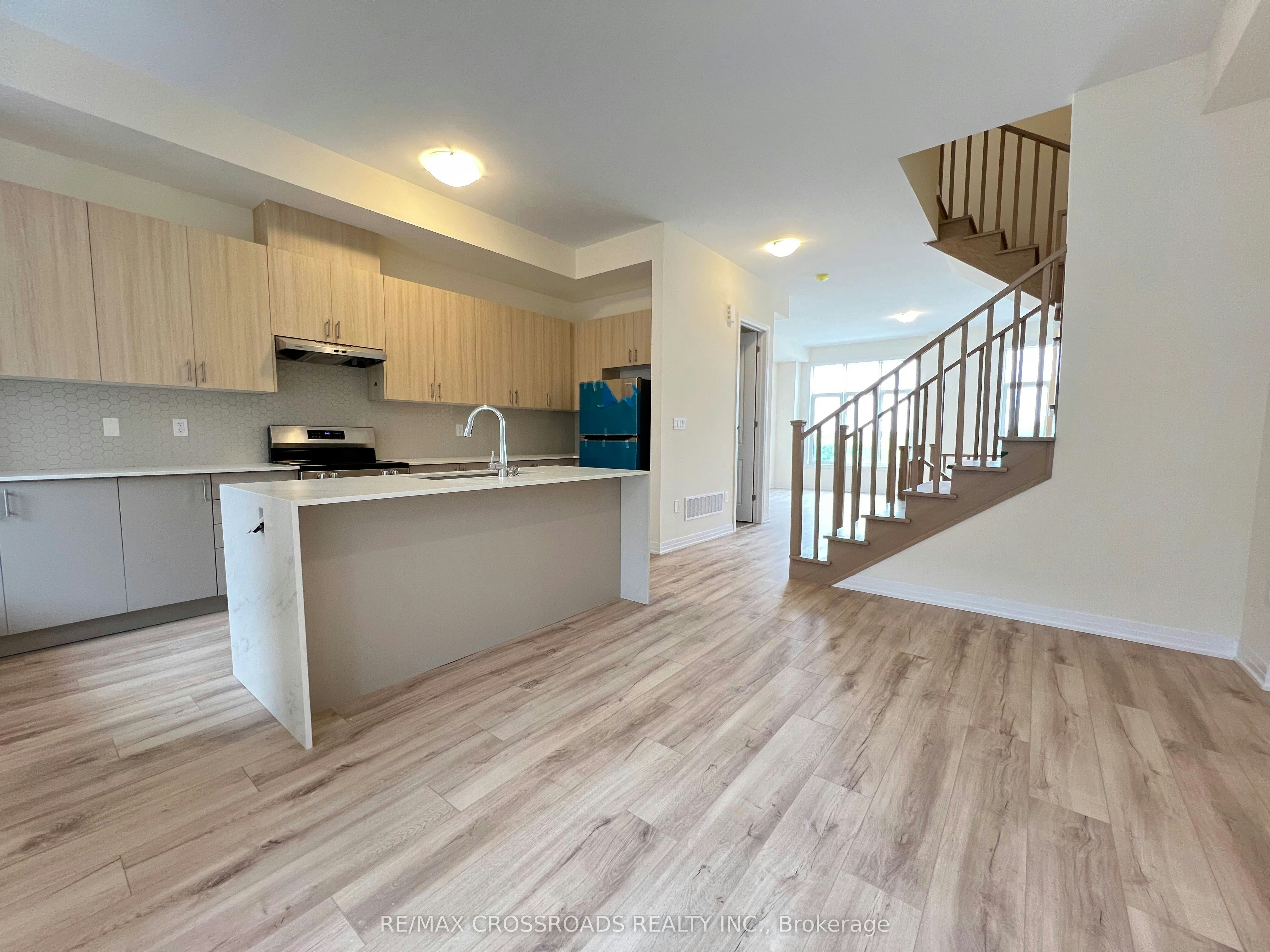 11421 Leslie Street, Richmond Hill, ON, L4S 0N7 - 2