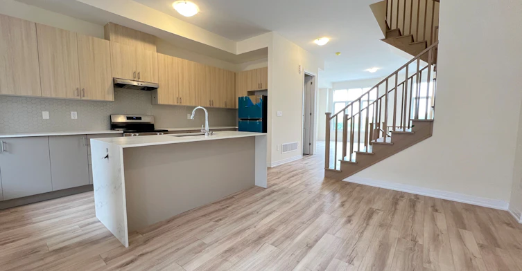 11421 Leslie Street, Richmond Hill, ON, L4S 0N7 - 2