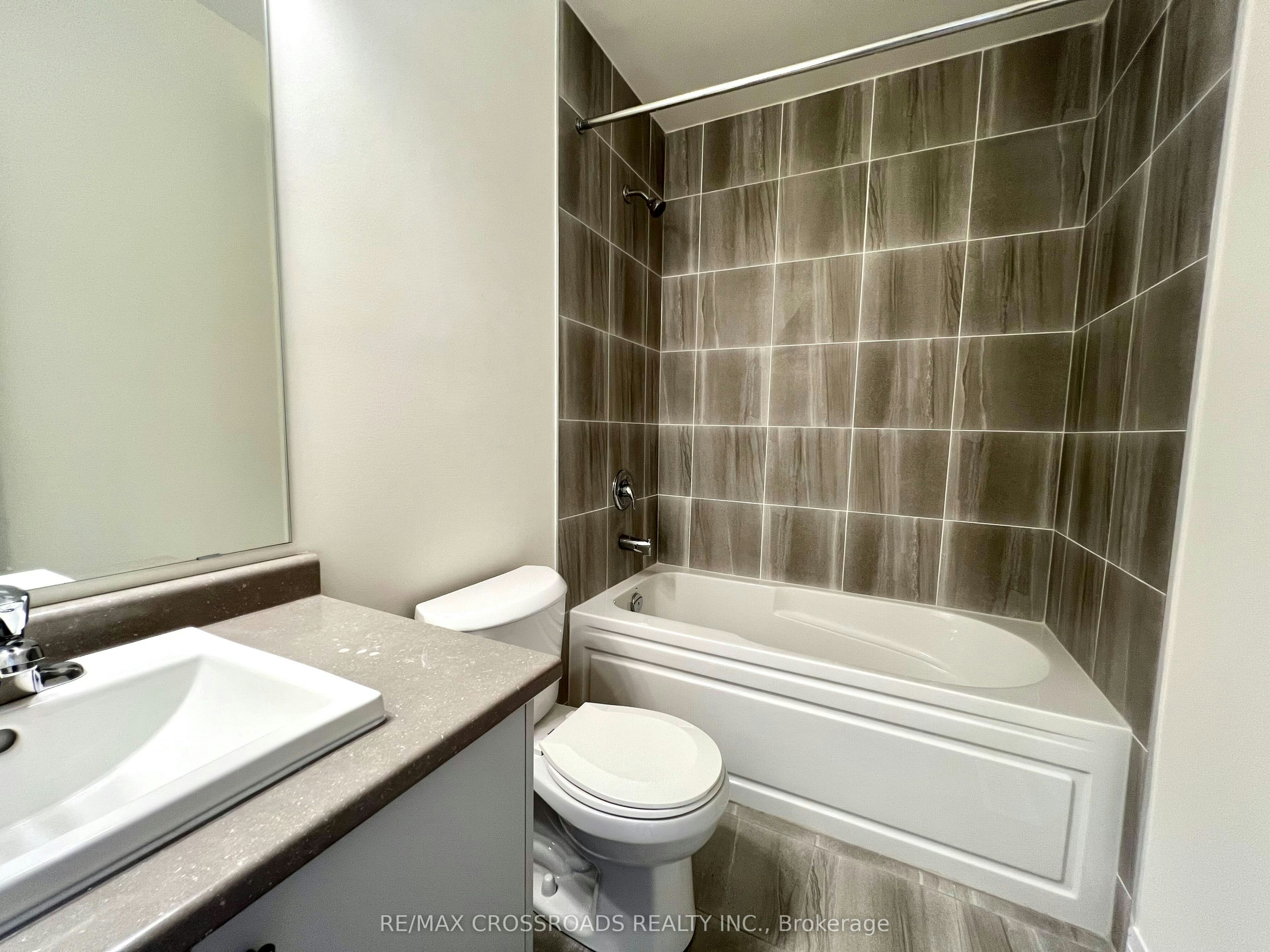 11421 Leslie Street, Richmond Hill, ON, L4S 0N7 - 12
