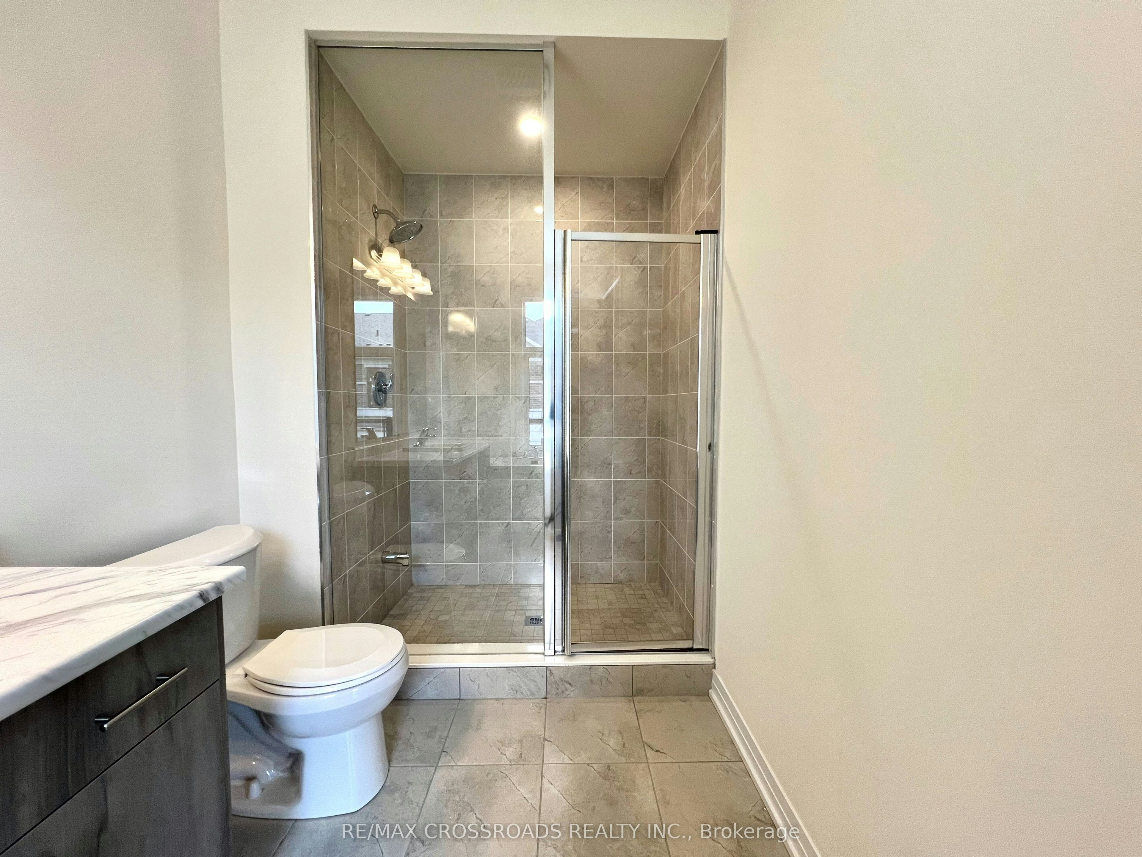 11421 Leslie Street, Richmond Hill, ON, L4S 0N7 - 9