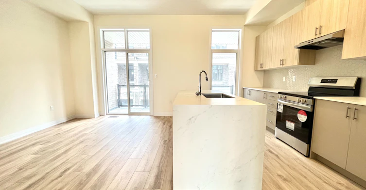 11421 Leslie Street, Richmond Hill, ON, L4S 0N7 - 4